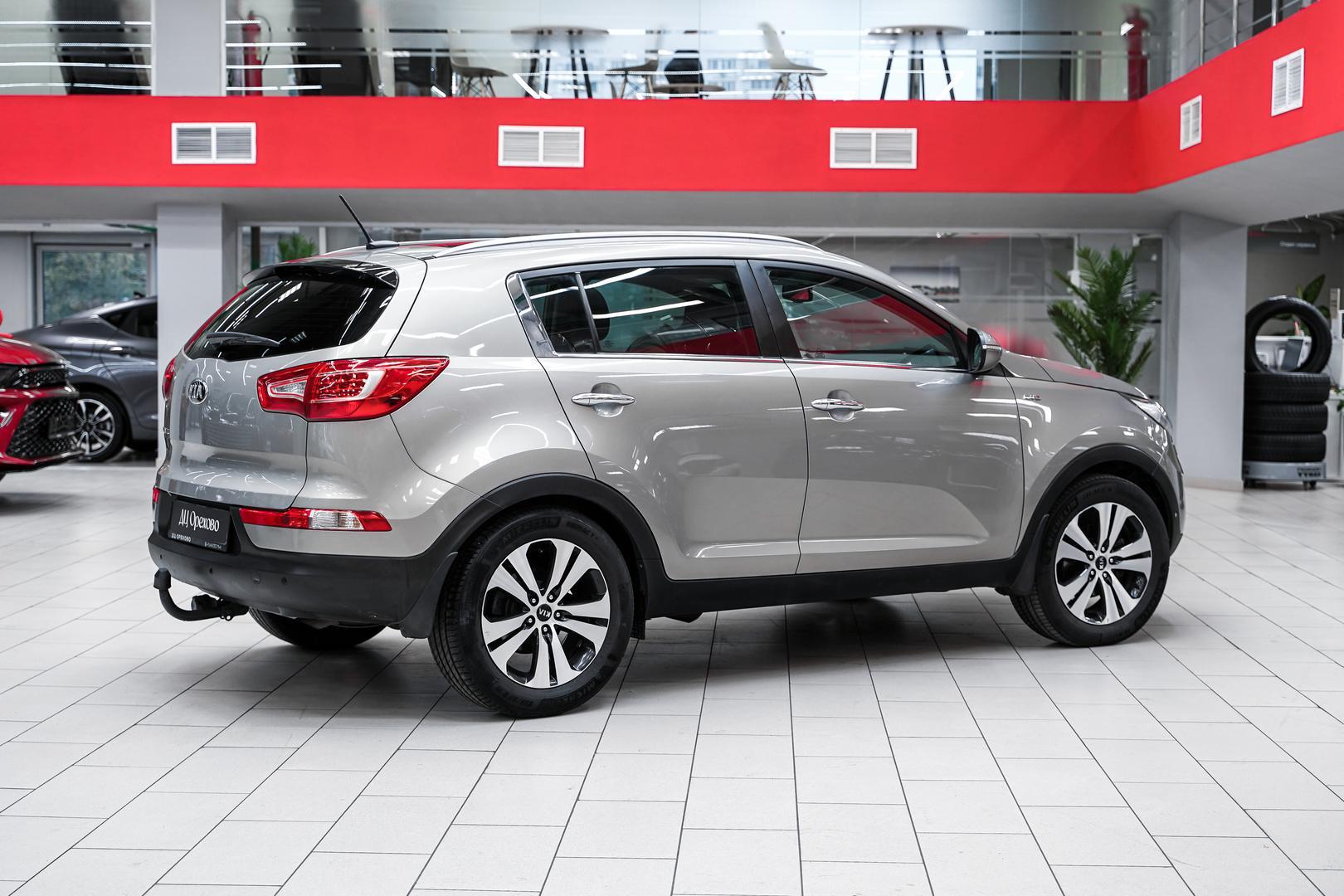Kia Sportage 2013, серебряный, ДЦ Орехово
