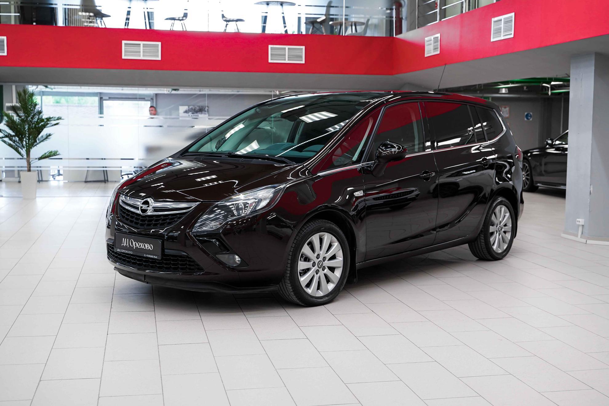 Opel Zafira 2014, коричневый, ДЦ Орехово