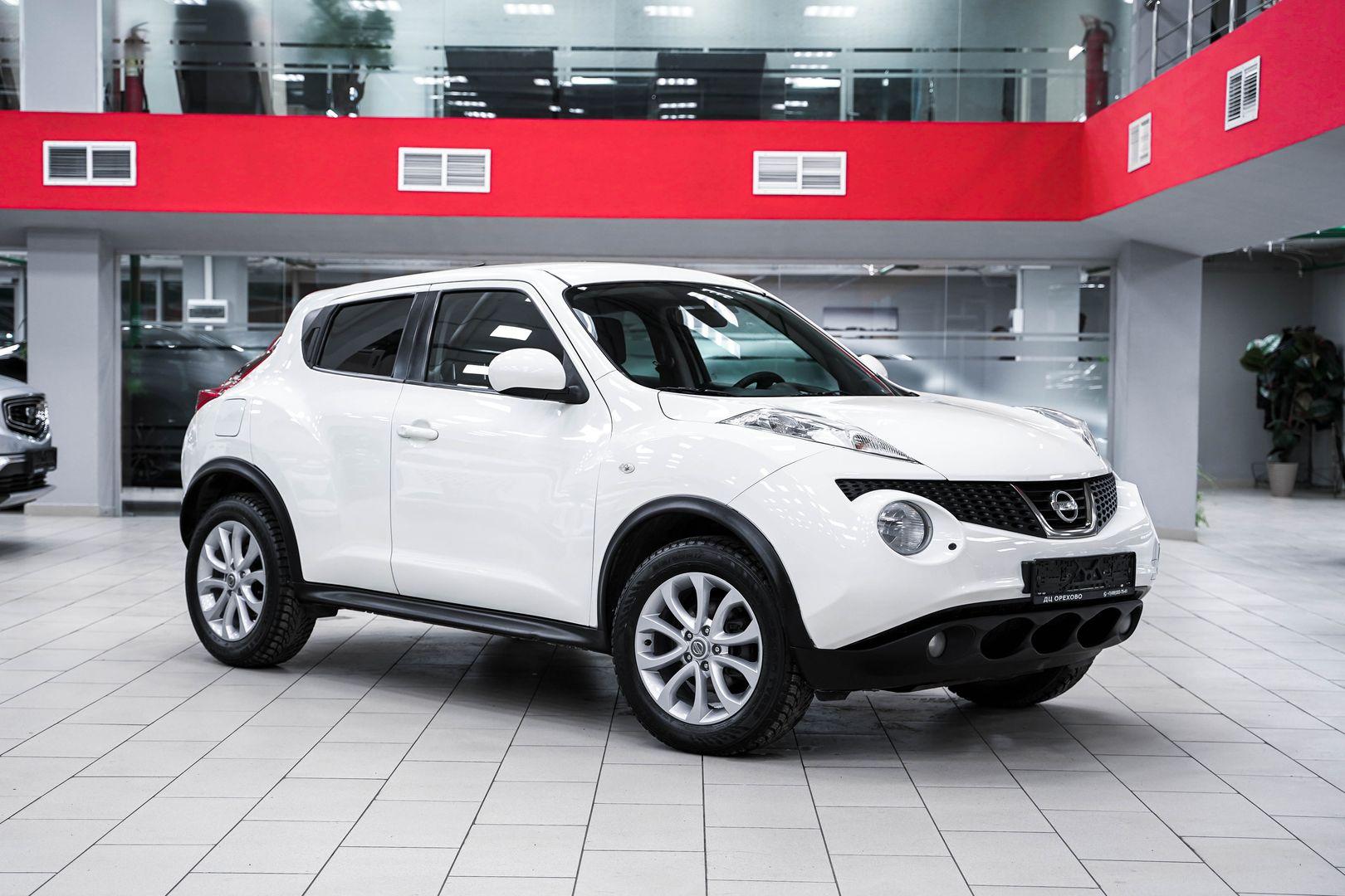 Nissan Juke 2014, белый, ДЦ Орехово