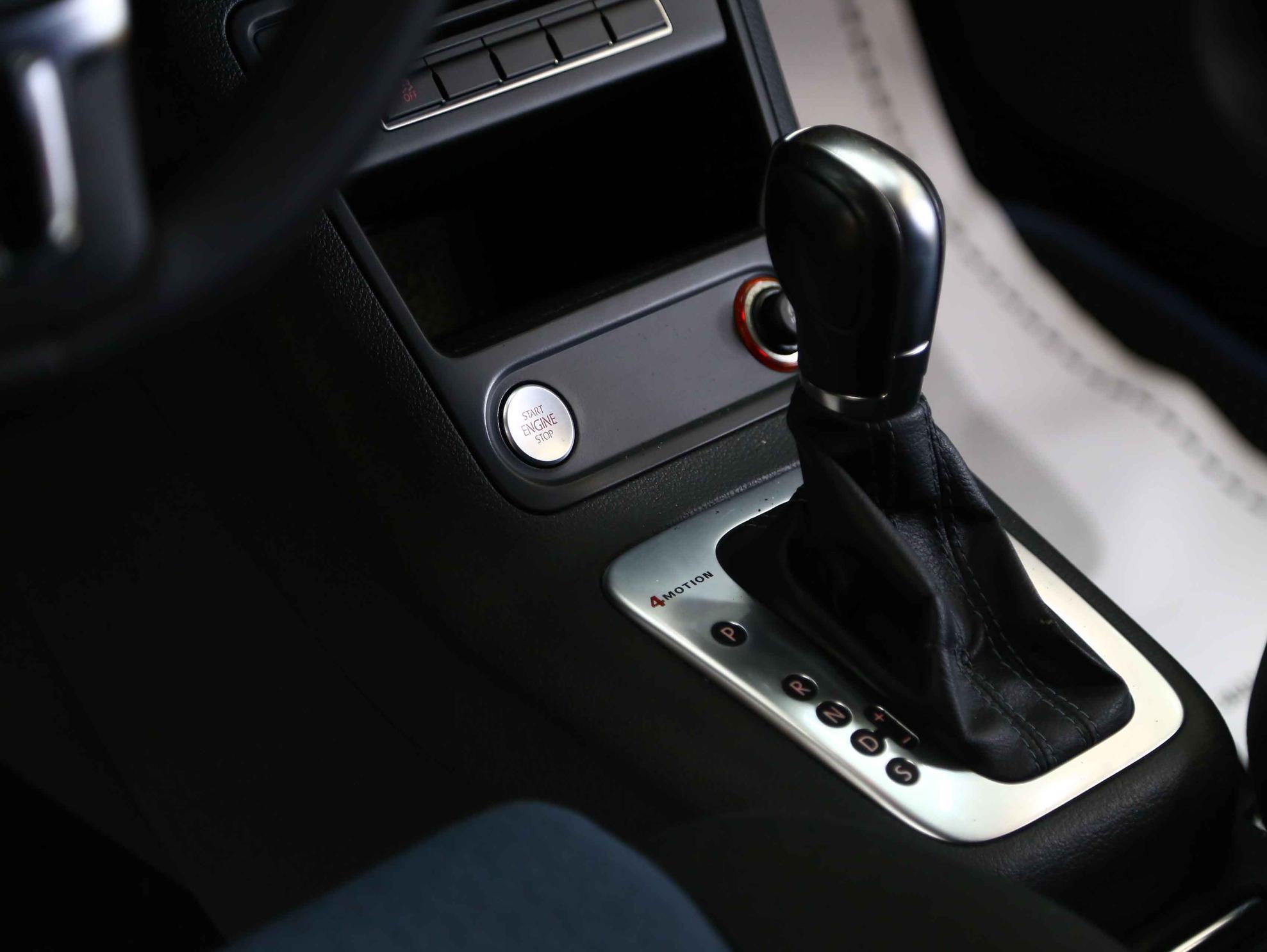 Volkswagen Tiguan 2013, черный, ДЦ Орехово