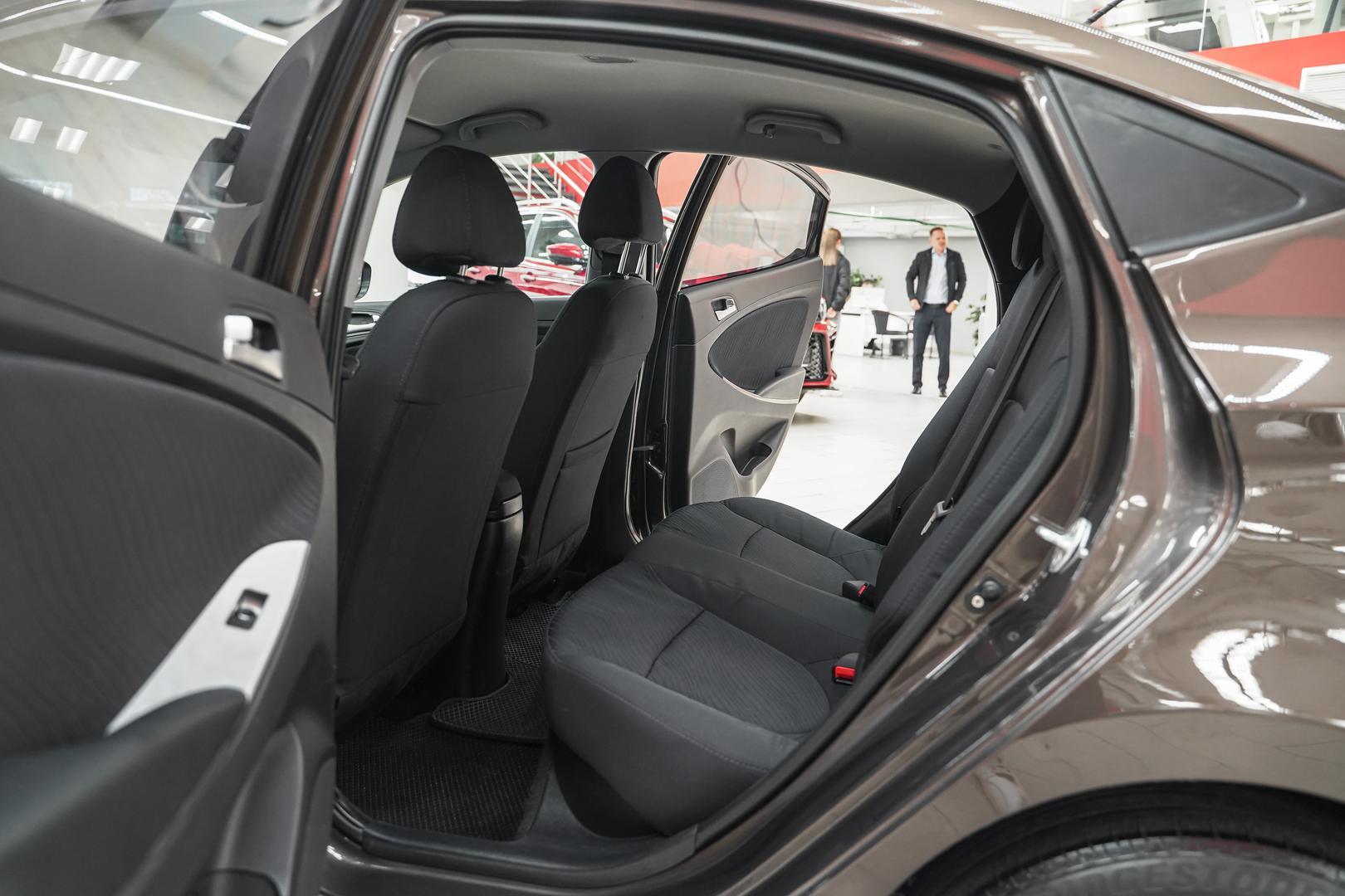 Hyundai Solaris 2014, коричневый, ДЦ Орехово