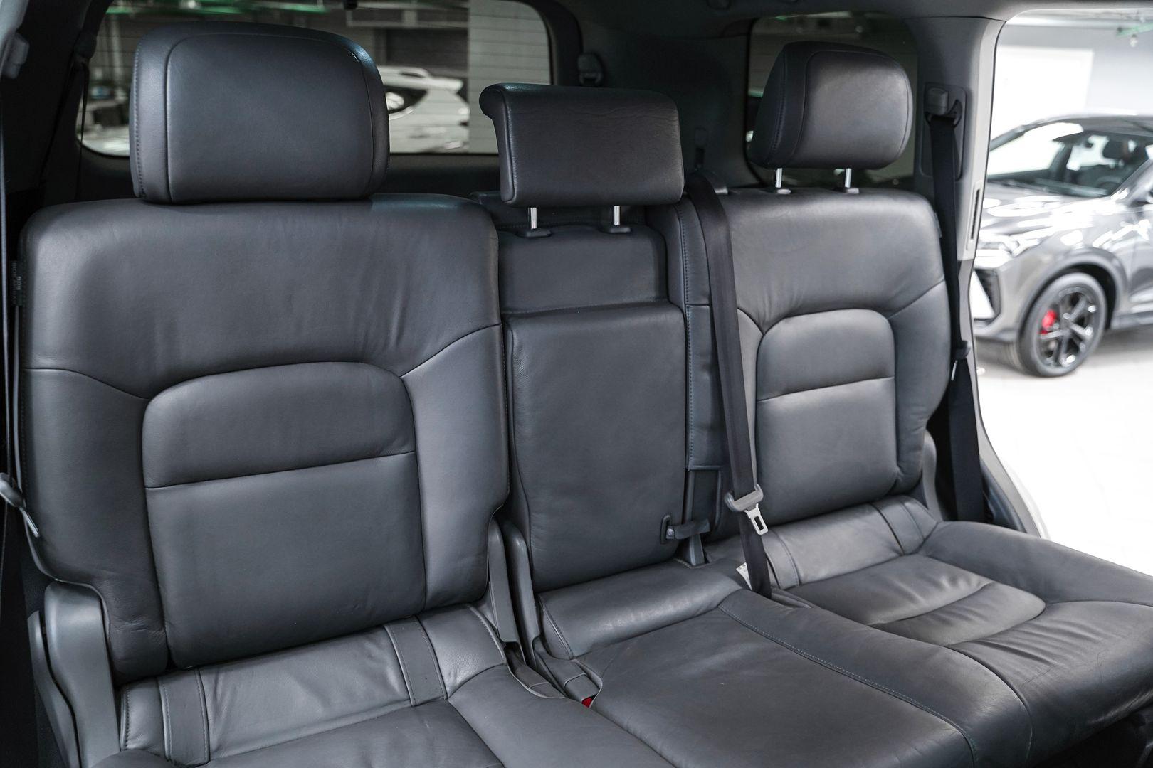 Toyota Land Cruiser 2008, серебряный, ДЦ Орехово
