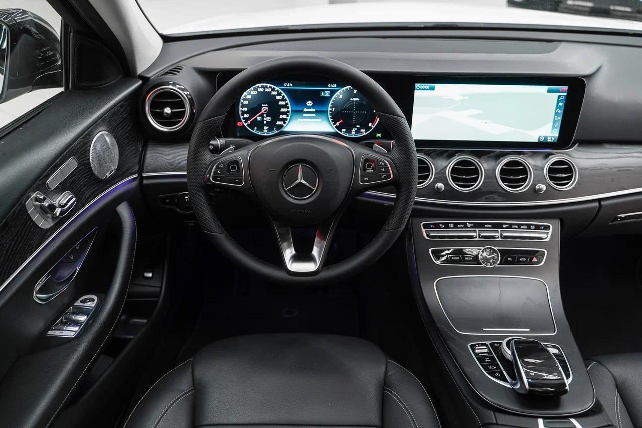Mercedes-Benz E-Класс 2017, белый, ДЦ Орехово