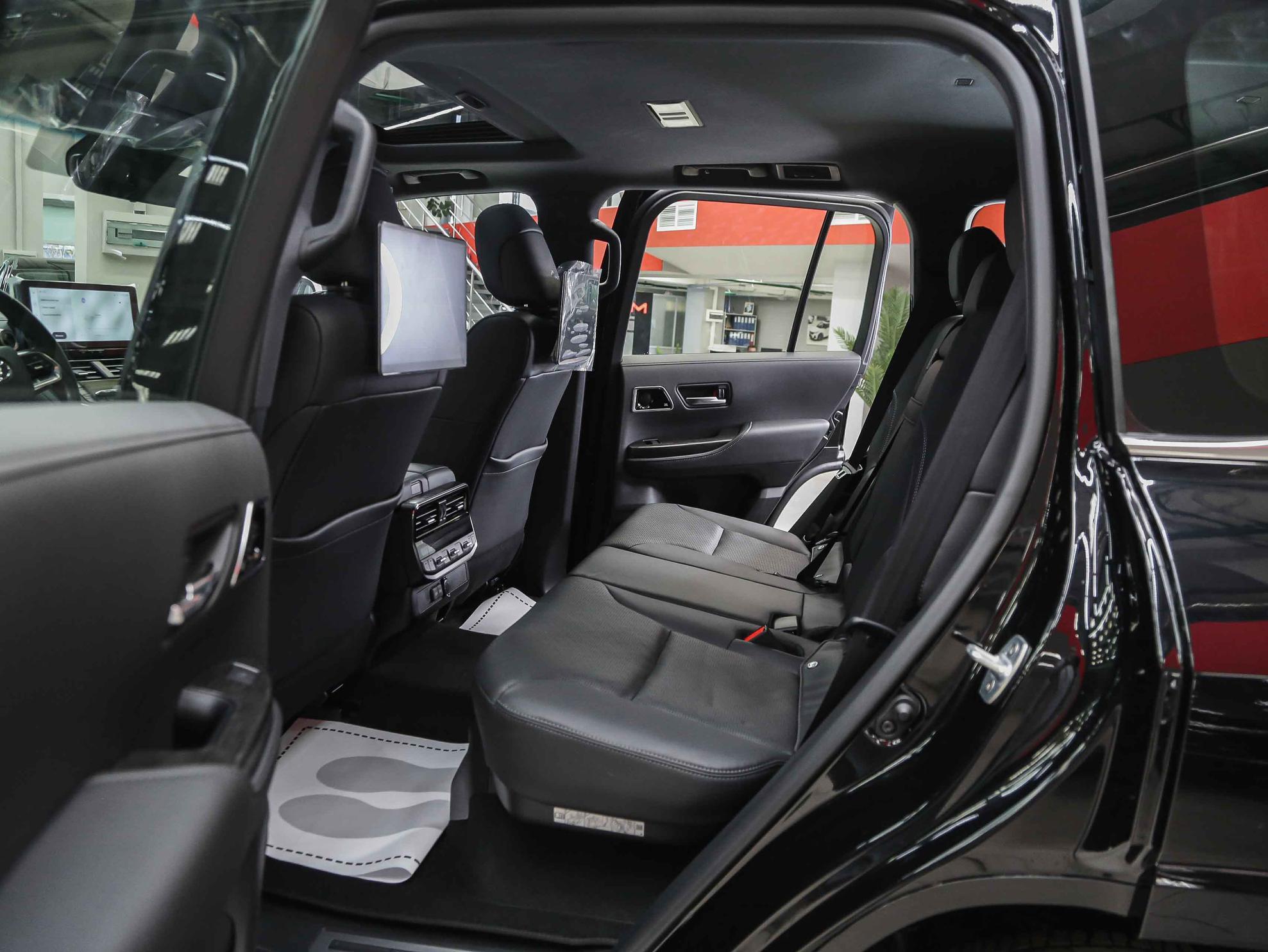 Toyota Land Cruiser 2026, черный, ДЦ Орехово