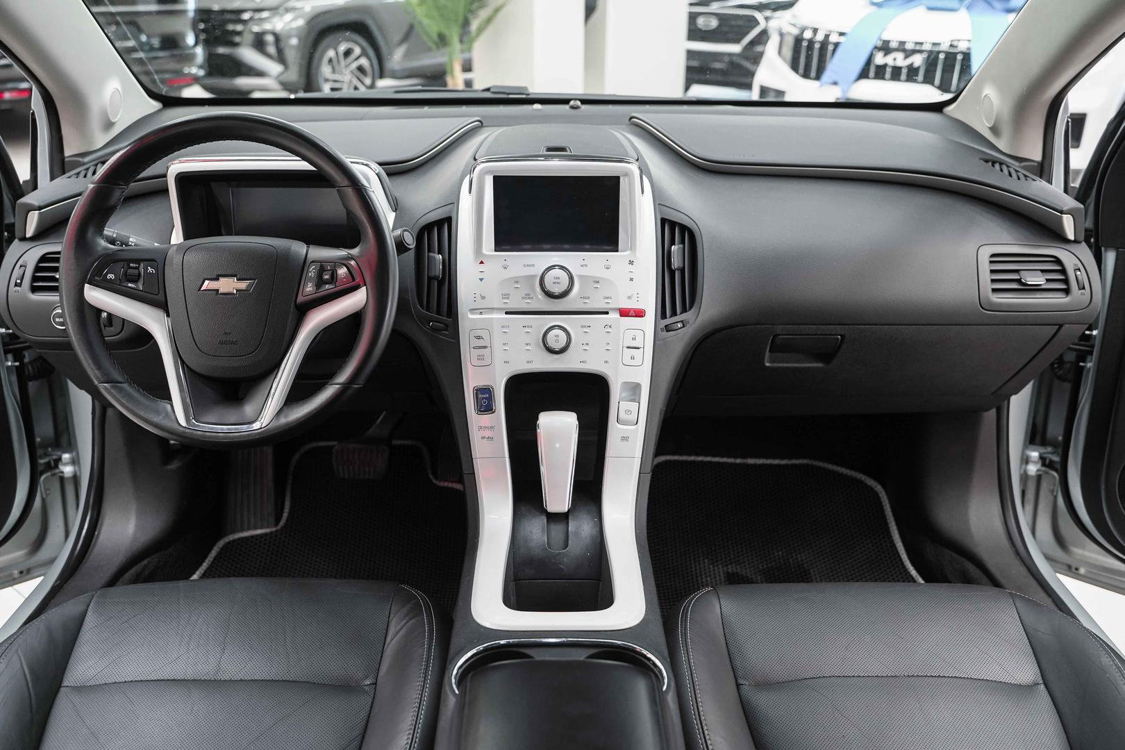 Chevrolet Volt 2011, серый, ДЦ Орехово