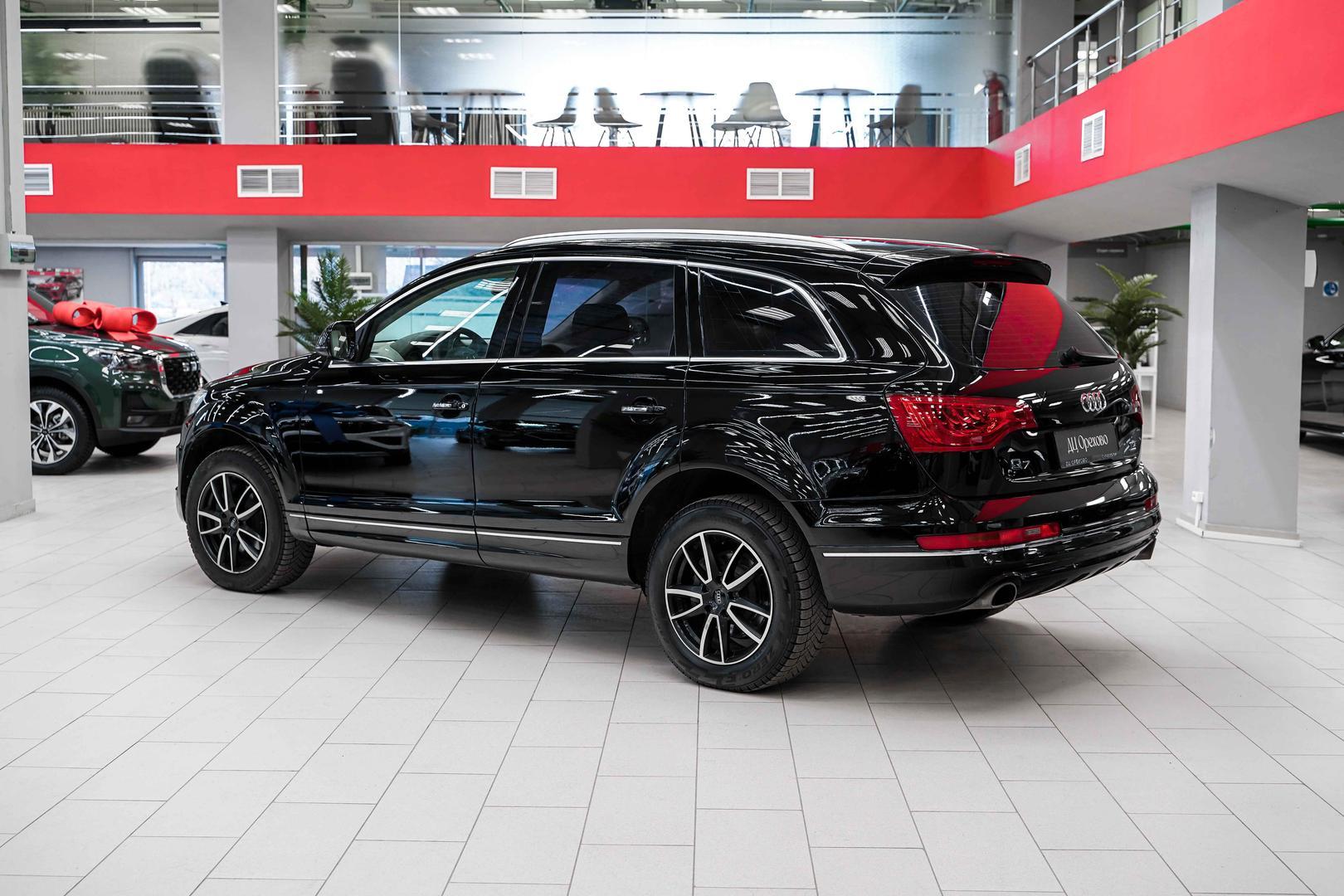 Audi Q7 2013, черный, ДЦ Орехово