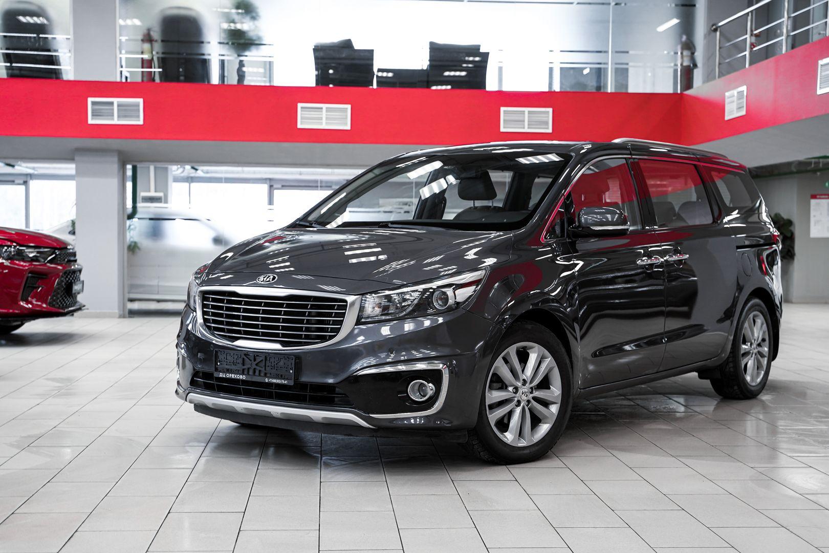 Kia Carnival 2017, серый, ДЦ Орехово