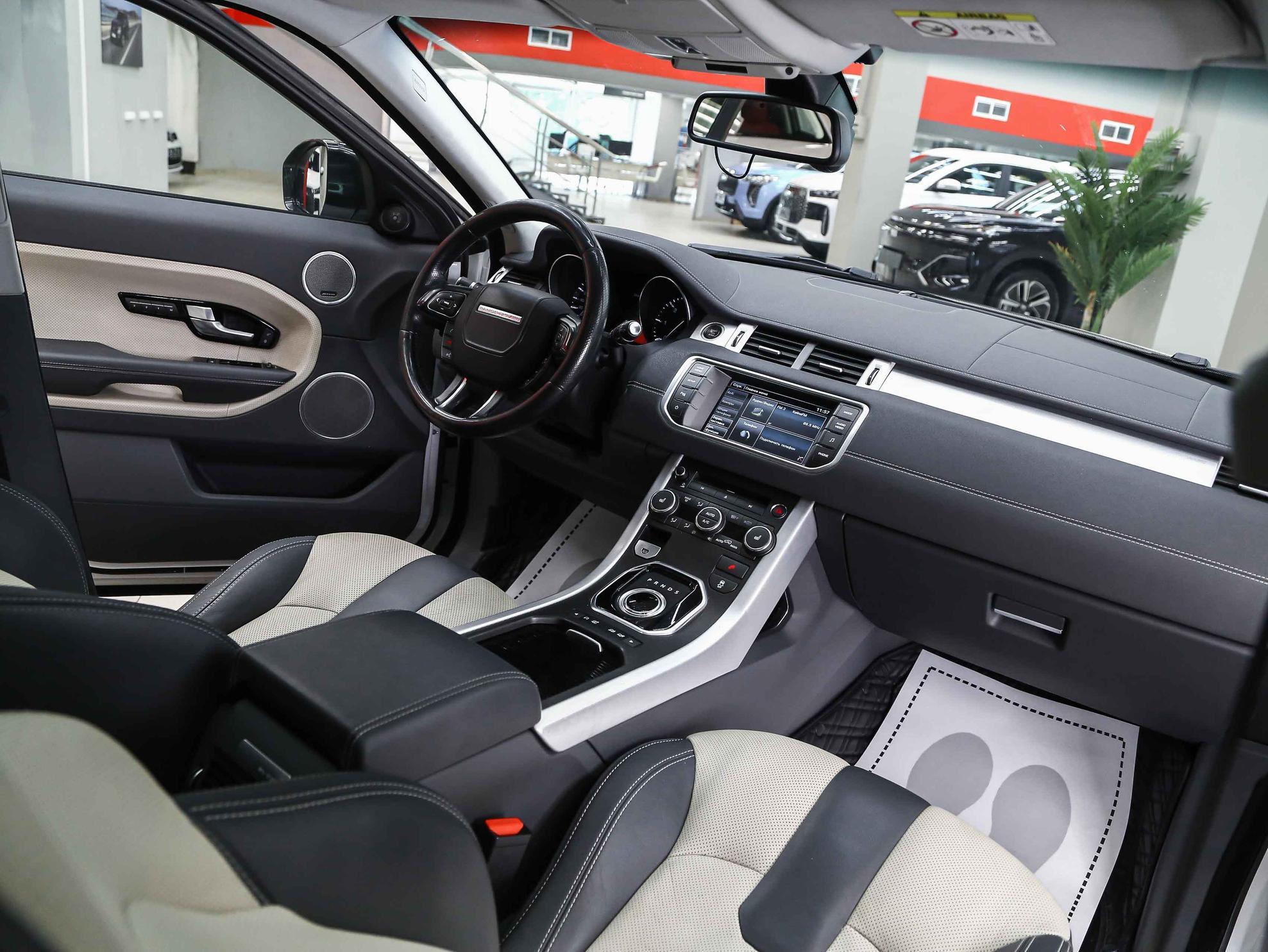 Land Rover Range Rover Evoque 2014, белый, ДЦ Орехово