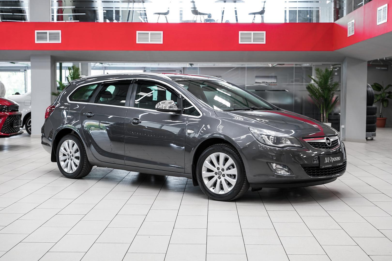 Opel Astra 2012, серый, ДЦ Орехово