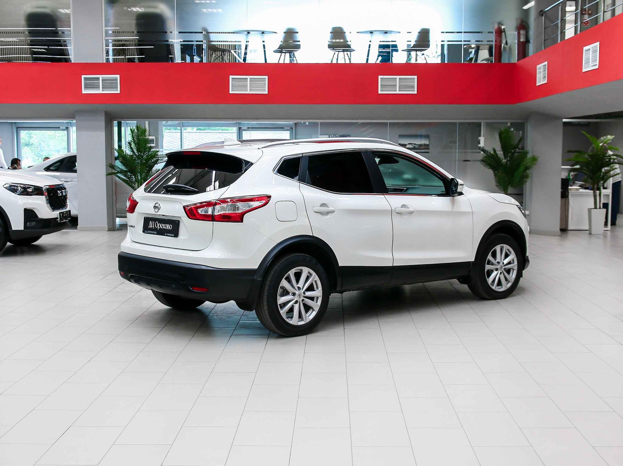 Nissan Qashqai 2018, белый, ДЦ Орехово