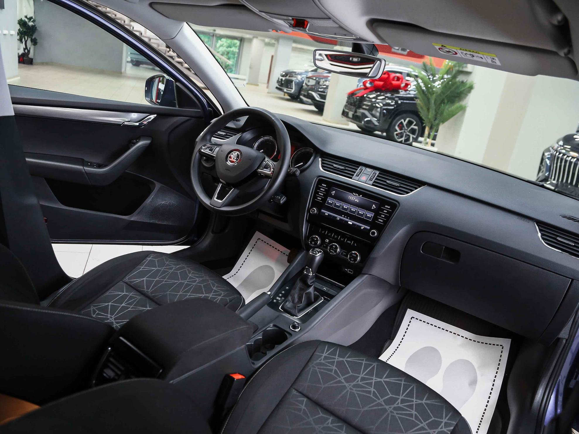 Skoda Octavia 2020, синий, ДЦ Орехово