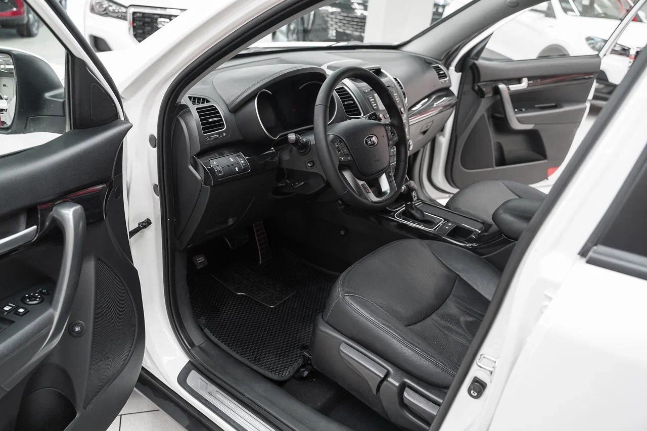 Kia Sorento 2014, белый, ДЦ Орехово