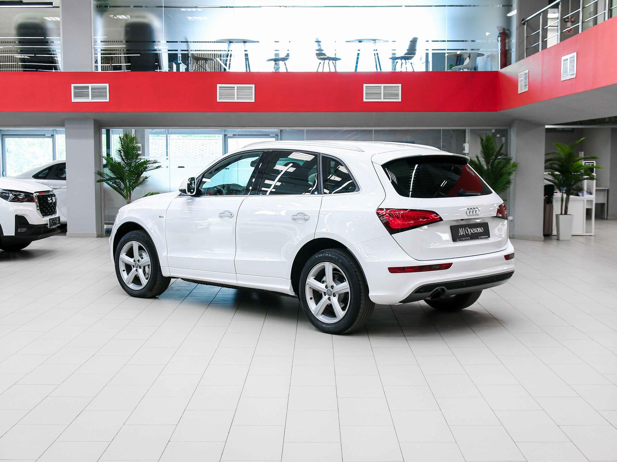 Audi Q5 2014, белый, ДЦ Орехово