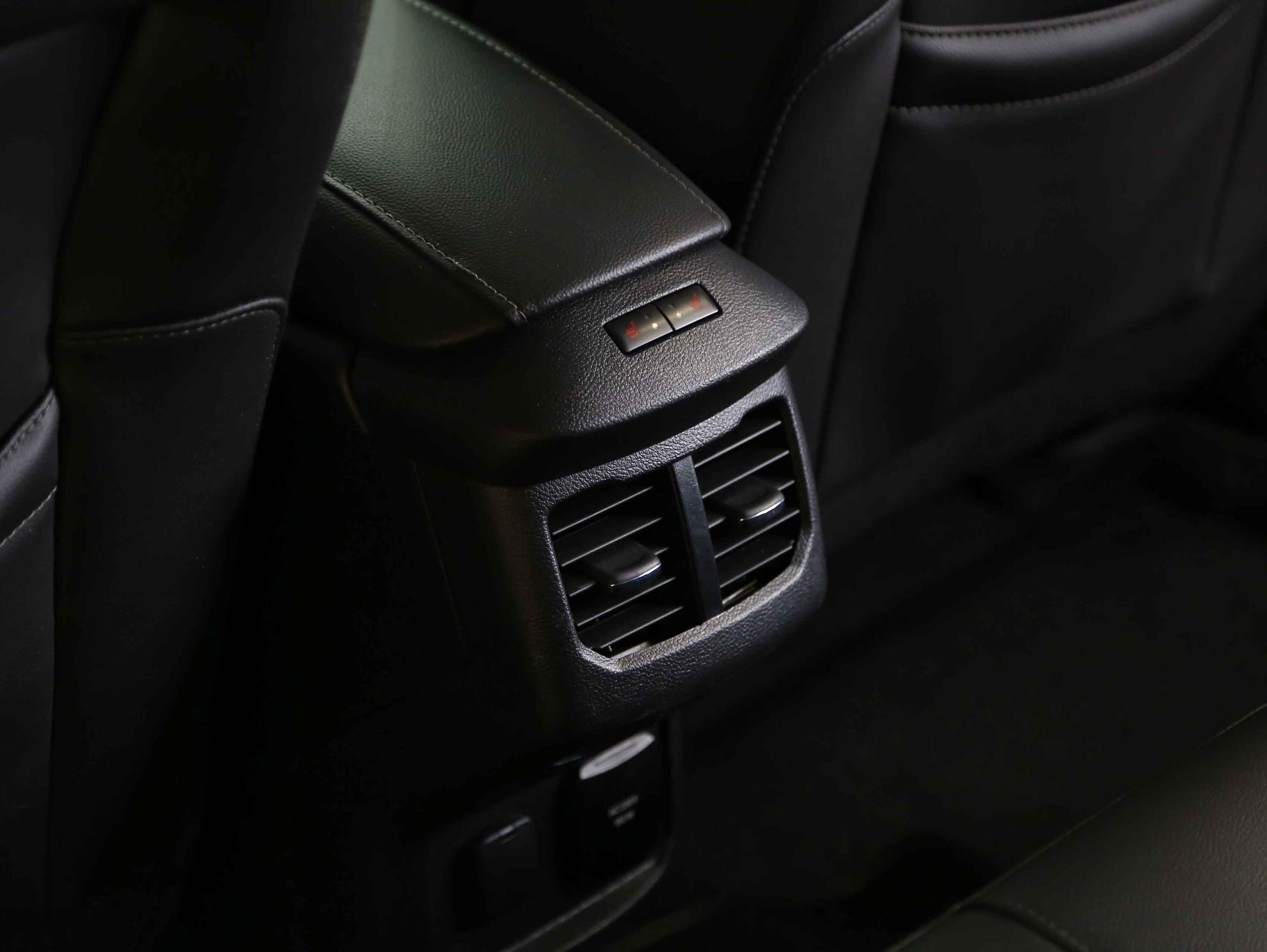 Ford Mondeo 2016, серебряный, ДЦ Орехово