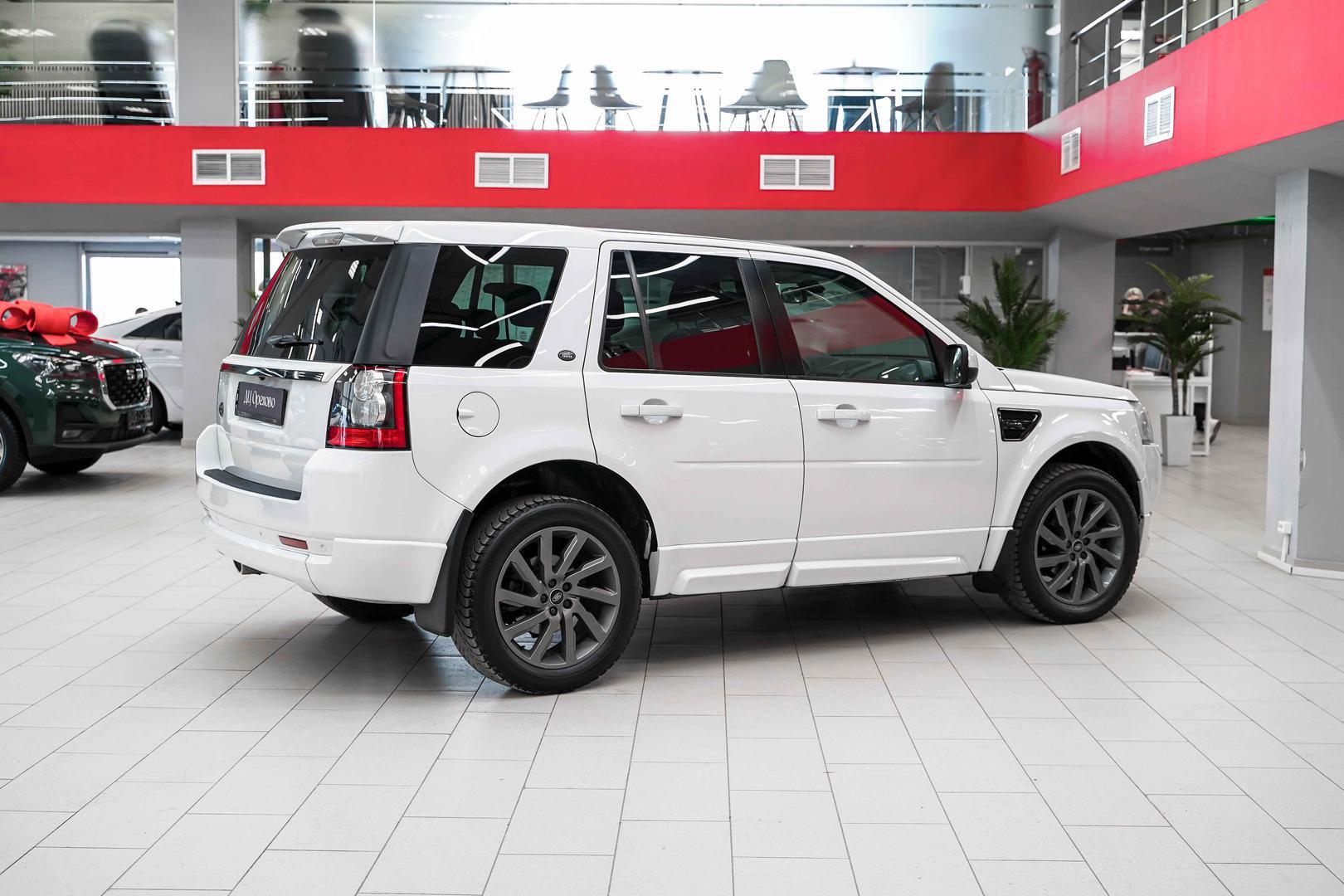 Land Rover Freelander 2011, белый, ДЦ Орехово