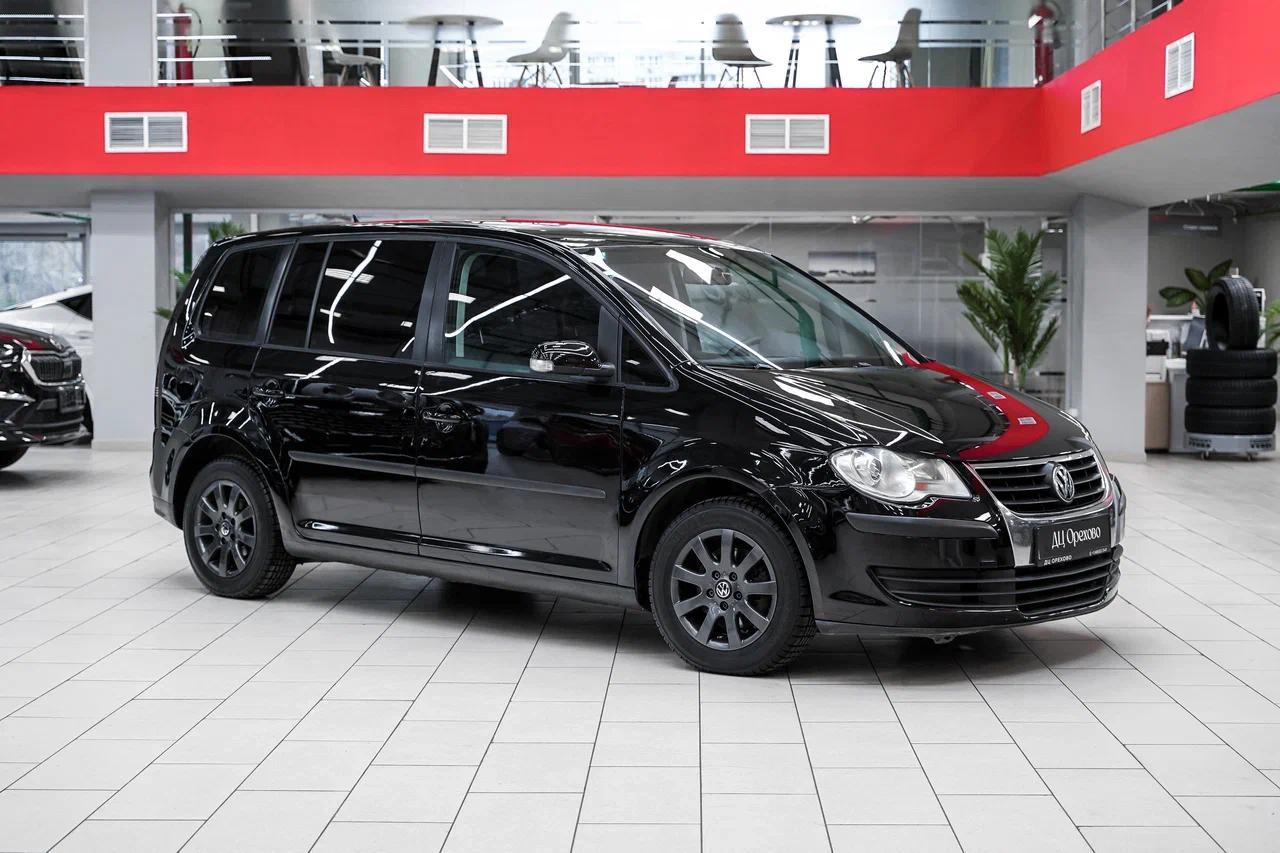 Volkswagen Touran 2008, черный, ДЦ Орехово