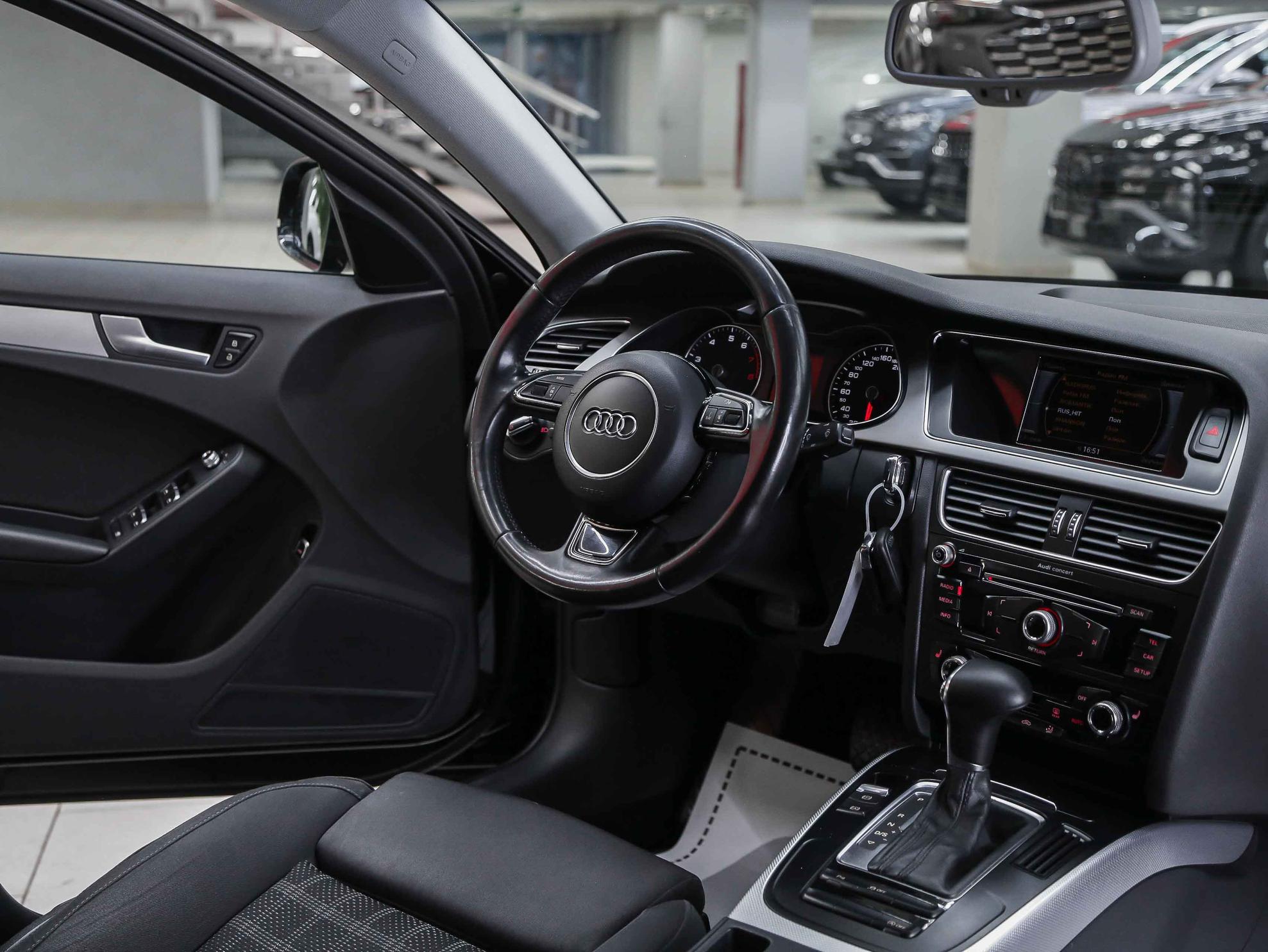 Audi A4 2013, черный, ДЦ Орехово
