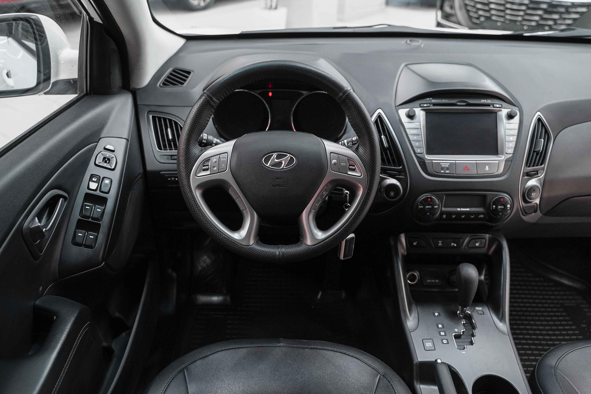 Hyundai ix35 2014, белый, ДЦ Орехово