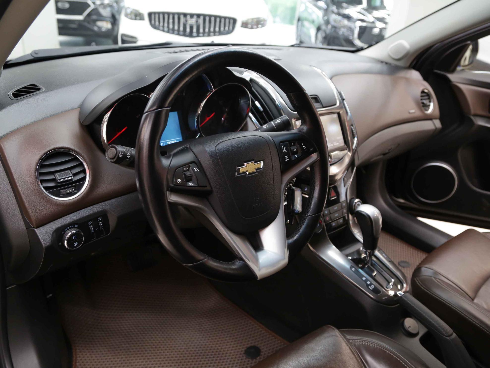 Chevrolet Cruze 2014, коричневый, ДЦ Орехово