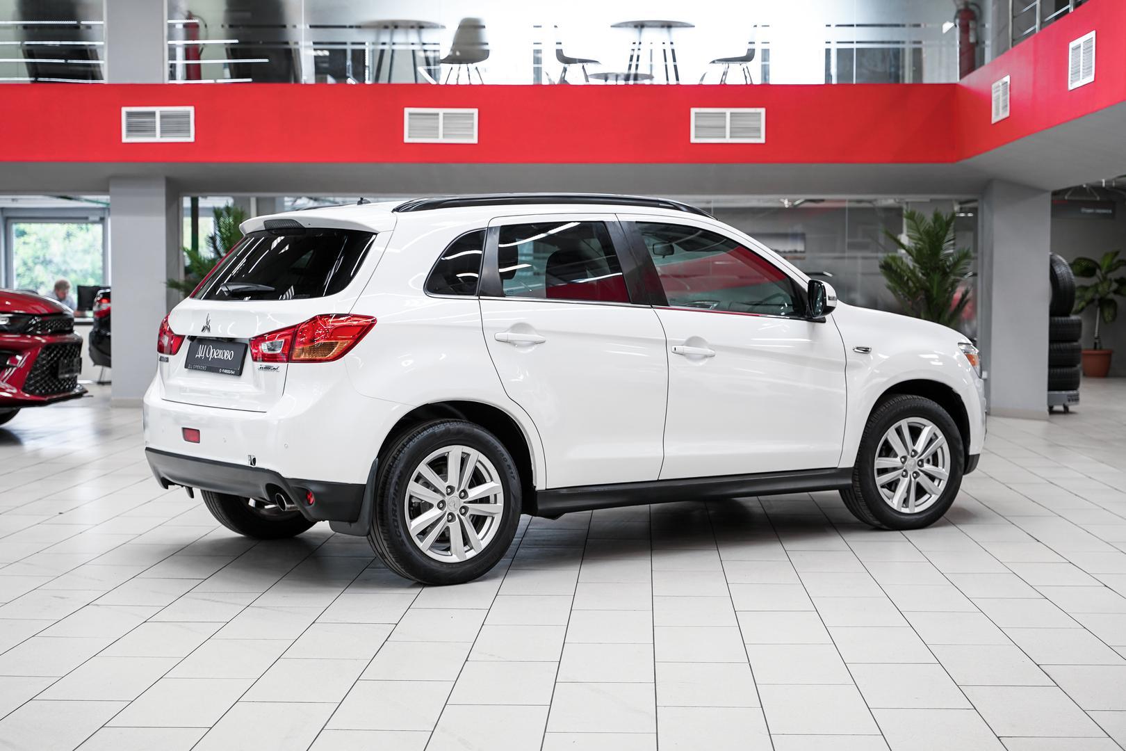 Mitsubishi ASX 2013, белый, ДЦ Орехово