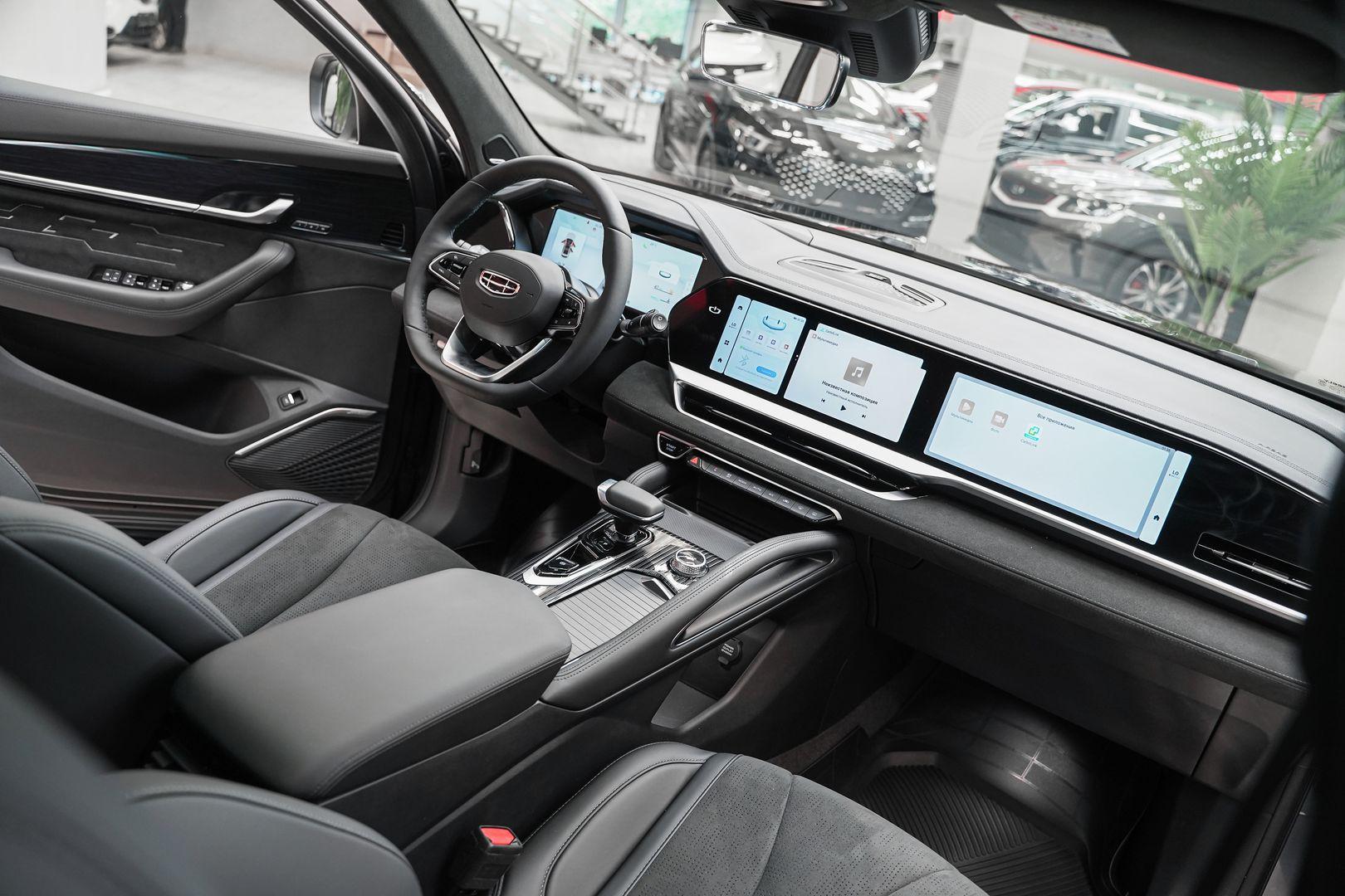 Geely Monjaro 2024, серый, ДЦ Орехово
