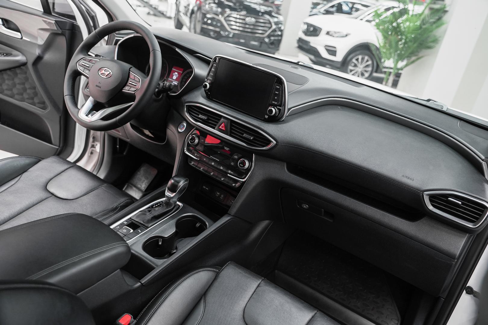 Hyundai Santa Fe 2019, белый, ДЦ Орехово