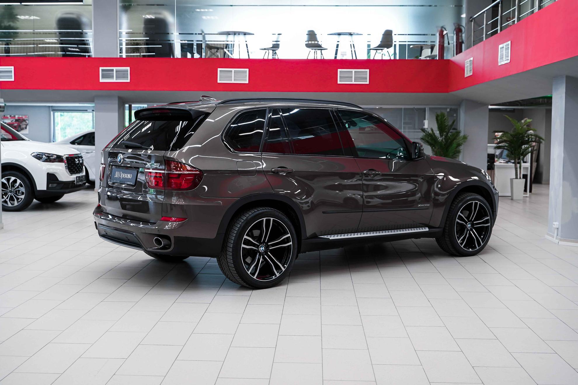 BMW X5 2013, коричневый, ДЦ Орехово