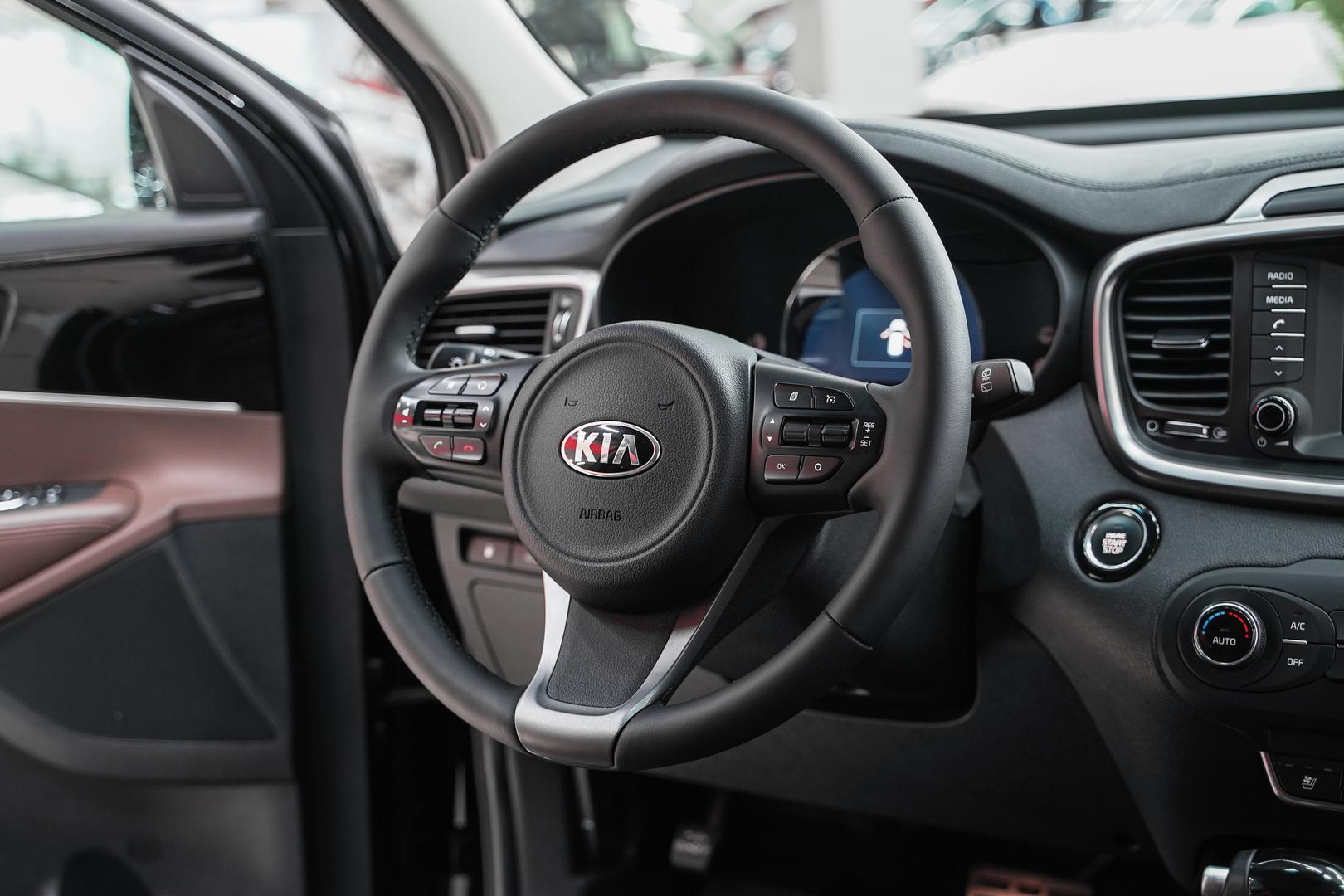 Kia Sorento 2017, черный, ДЦ Орехово