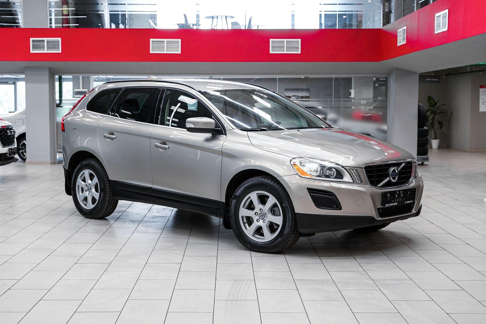 Volvo XC60 2012, бежевый, ДЦ Орехово