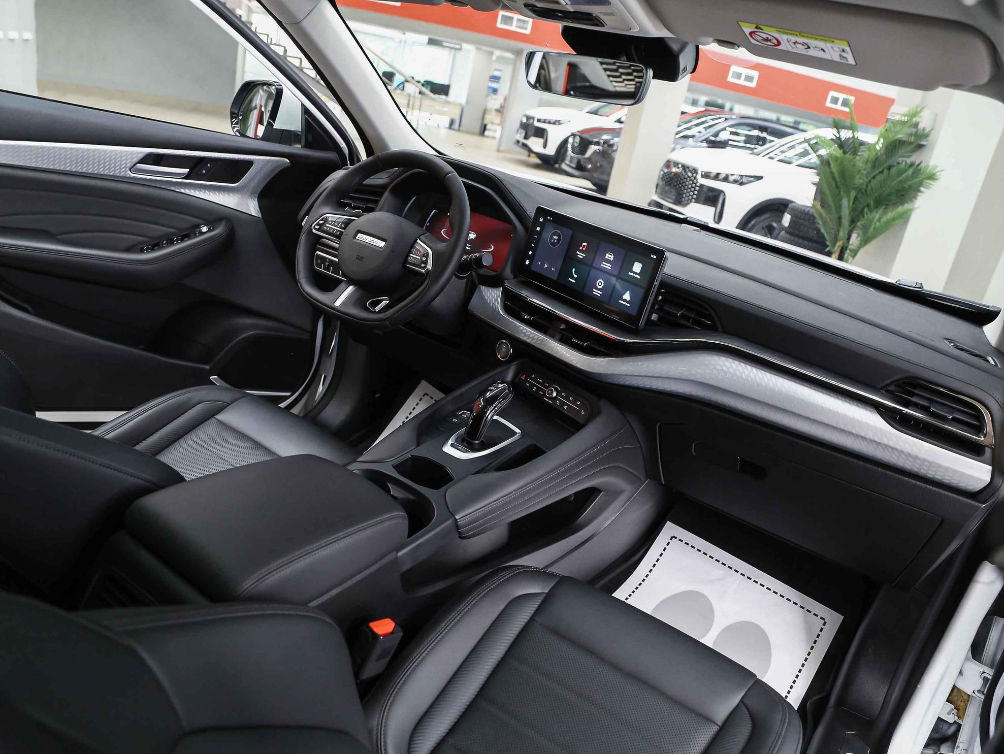 Haval F7 2022, белый, ДЦ Орехово