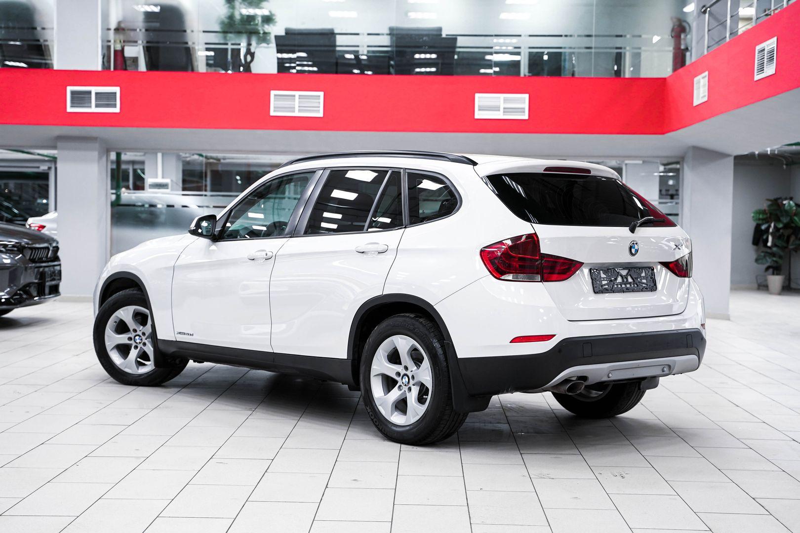BMW X1 2013, белый, ДЦ Орехово