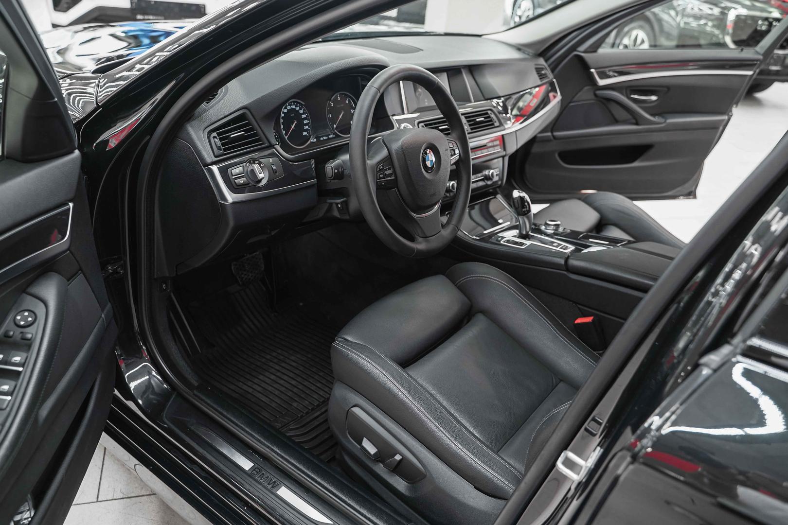 BMW 5 серии 2015, черный, ДЦ Орехово