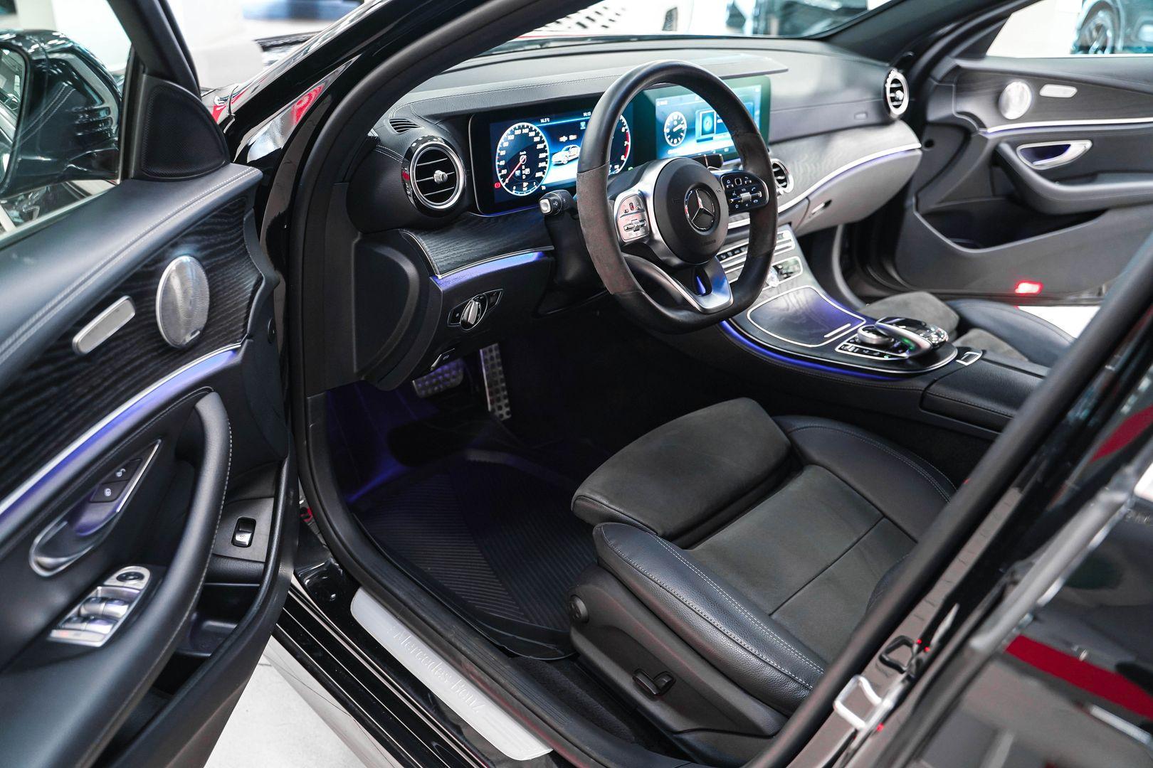 Mercedes-Benz E-Класс 2020, черный, ДЦ Орехово