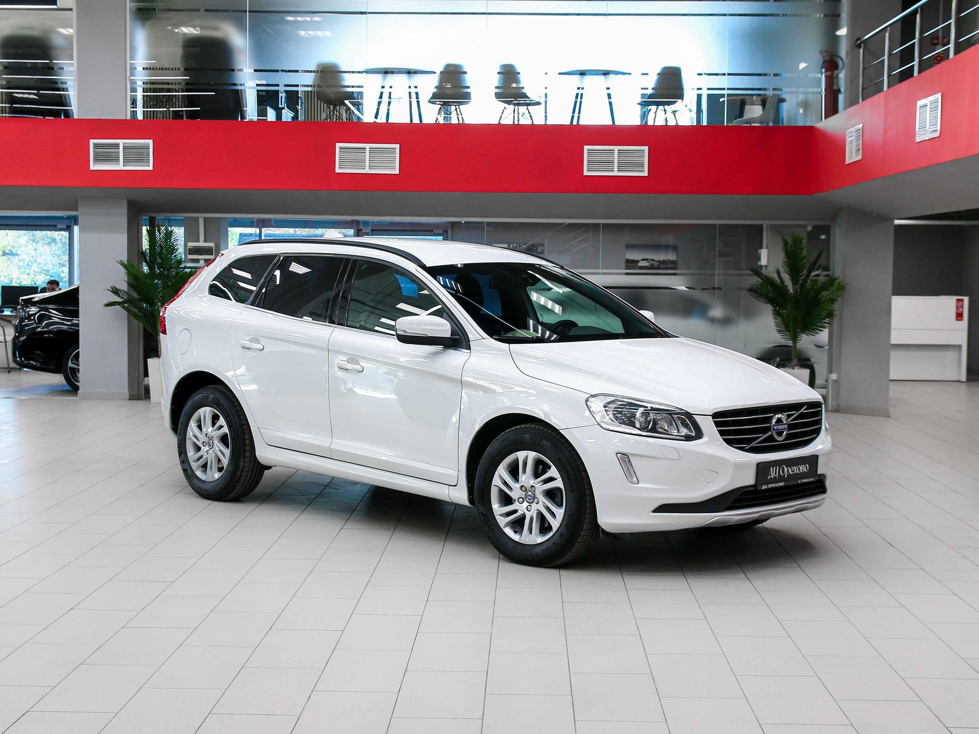 Volvo XC60 2017, белый, ДЦ Орехово