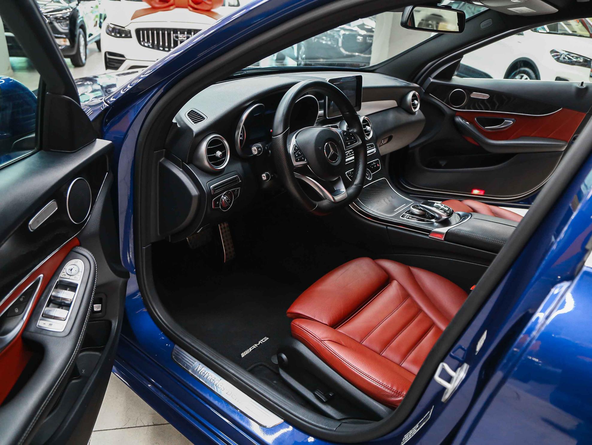 Mercedes-Benz C-Класс 2016, синий, ДЦ Орехово