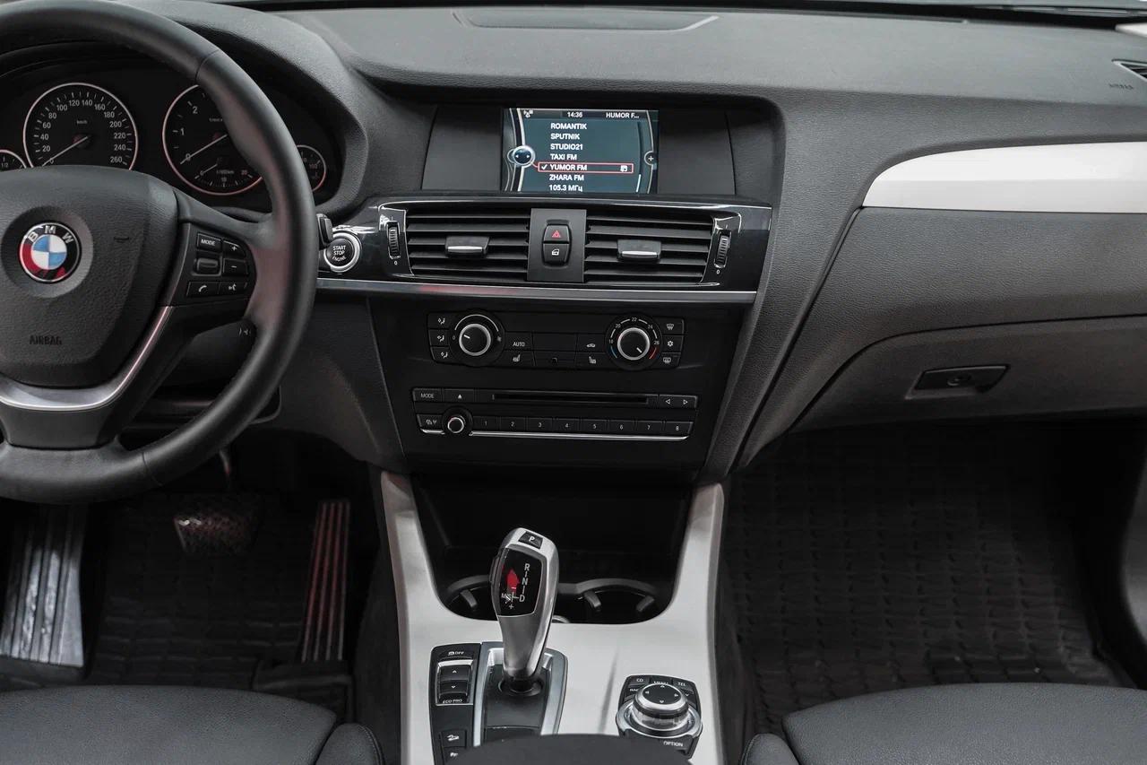 BMW X3 2012, белый, ДЦ Орехово