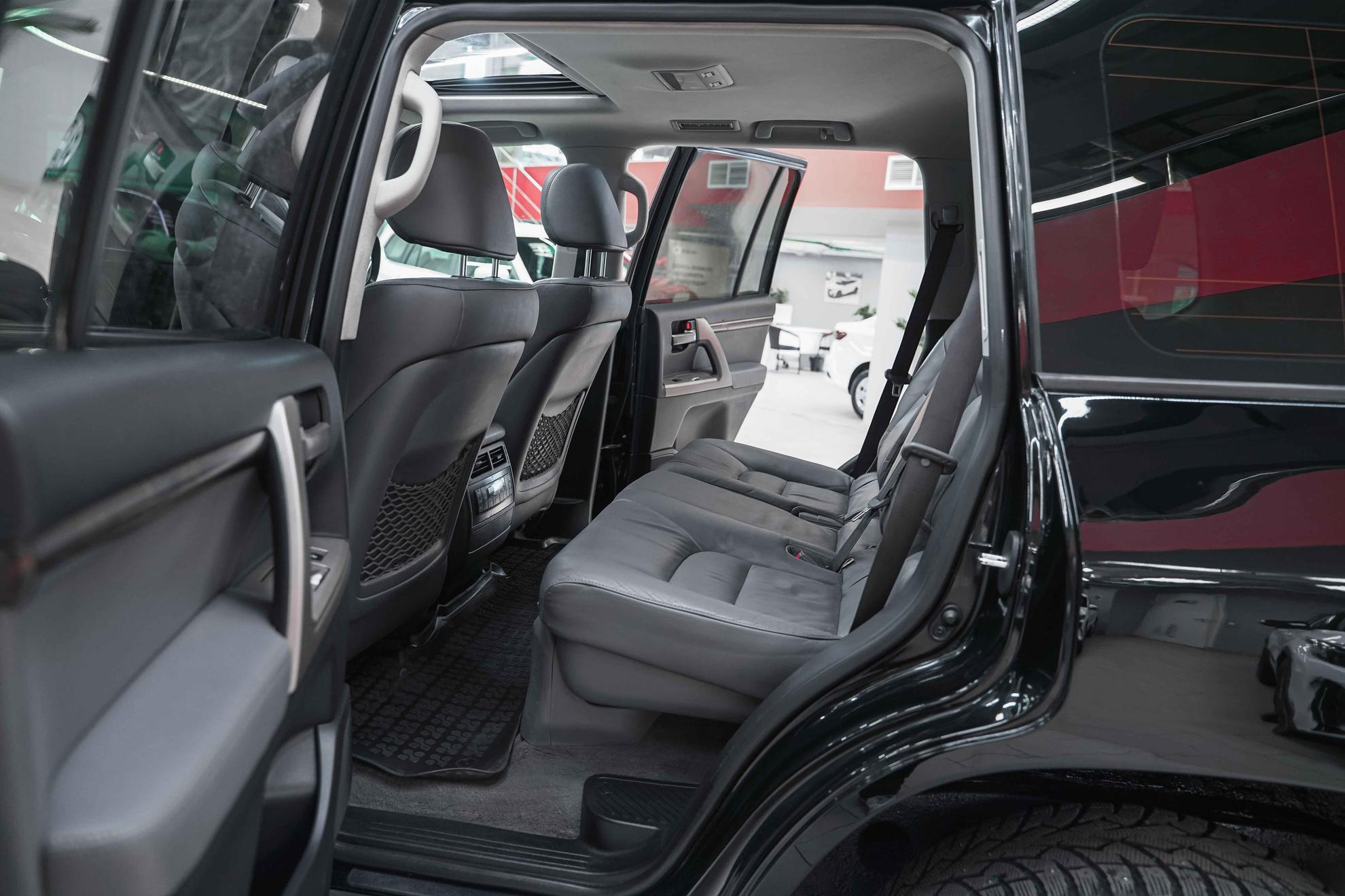 Toyota Land Cruiser 2008, черный, ДЦ Орехово