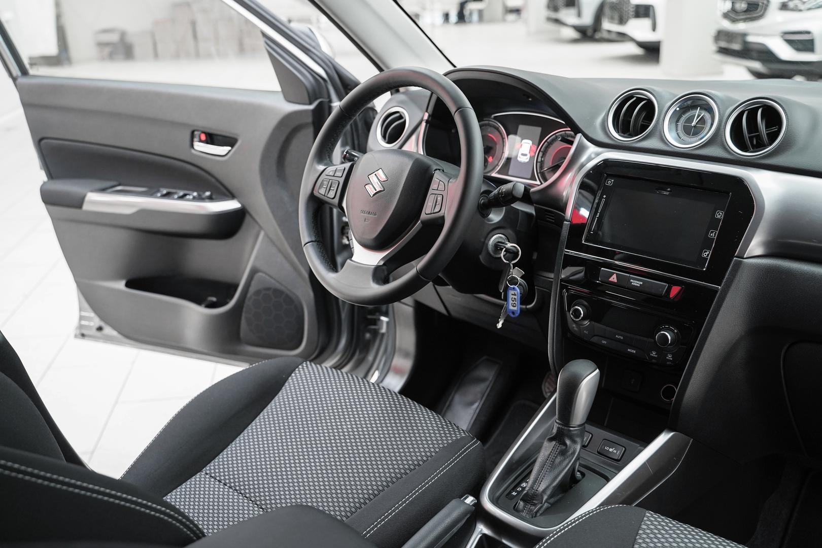 Suzuki Vitara 2020, серый, ДЦ Орехово