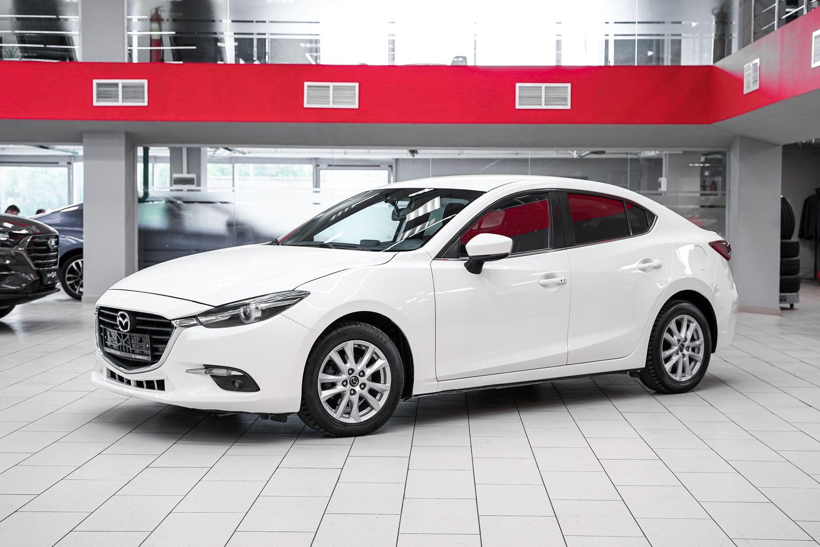 Mazda 3 2018, белый, ДЦ Орехово