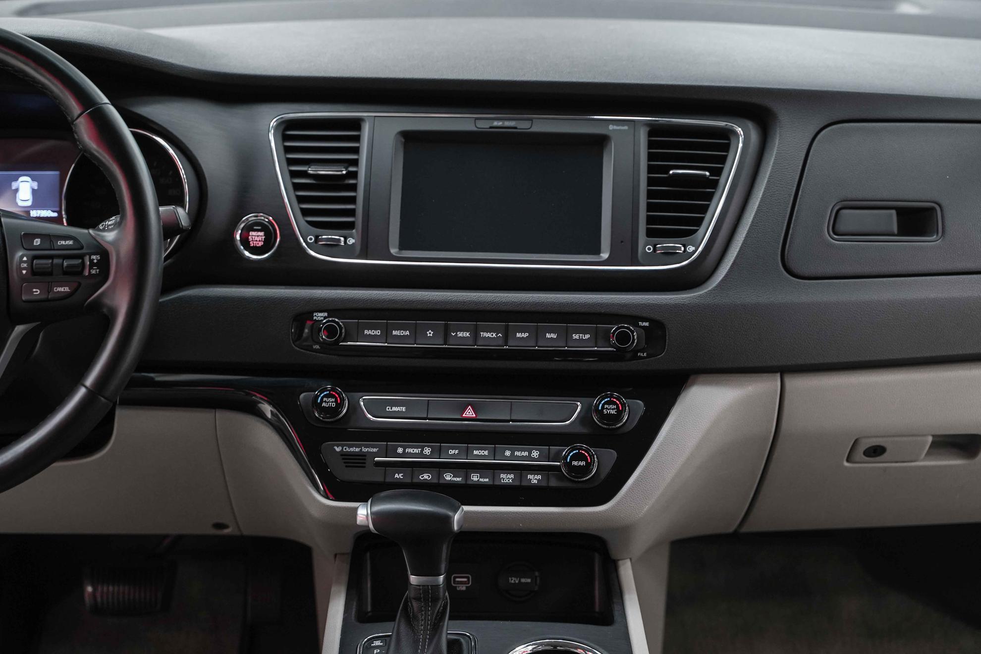 Kia Carnival 2019, белый, ДЦ Орехово