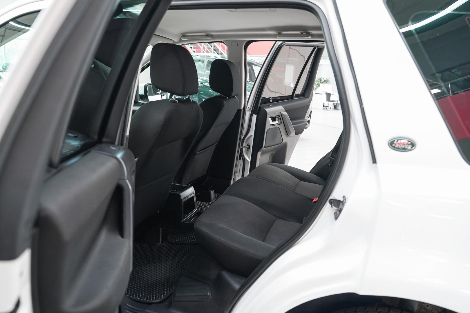 Land Rover Freelander 2011, белый, ДЦ Орехово