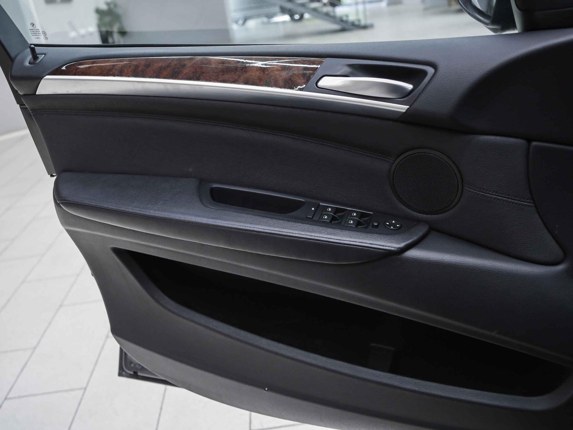 BMW X5 2012, серый, ДЦ Орехово