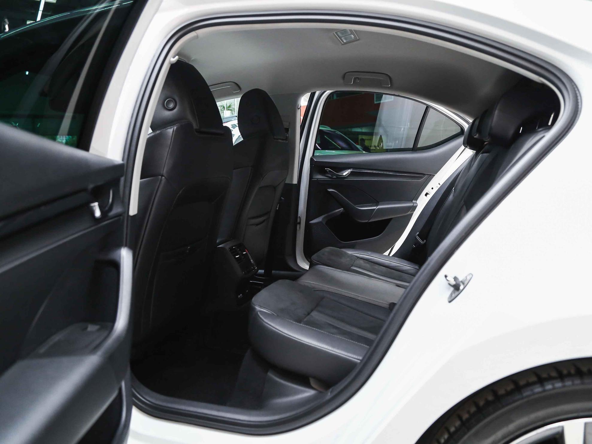 Skoda Octavia 2020, белый, ДЦ Орехово