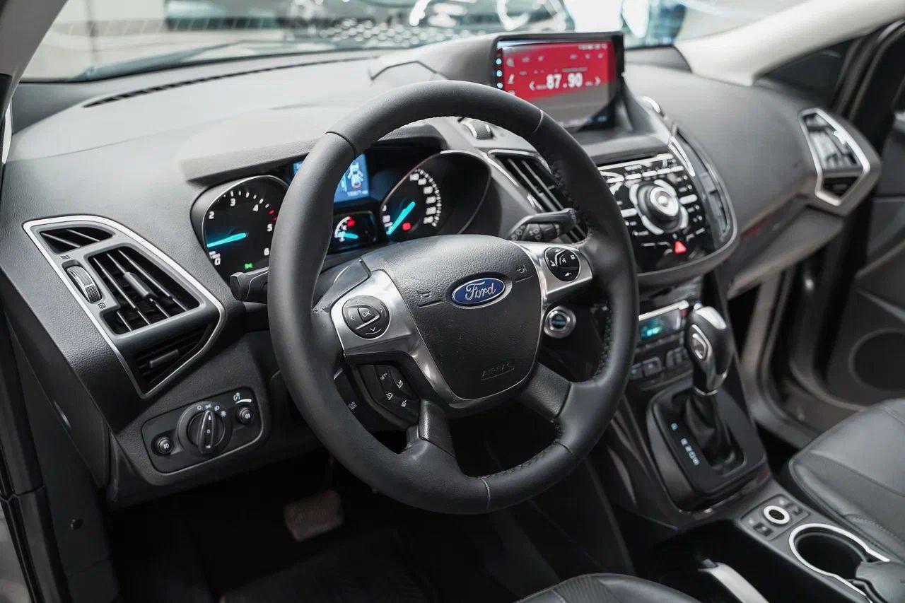 Ford Kuga 2013, серый, ДЦ Орехово