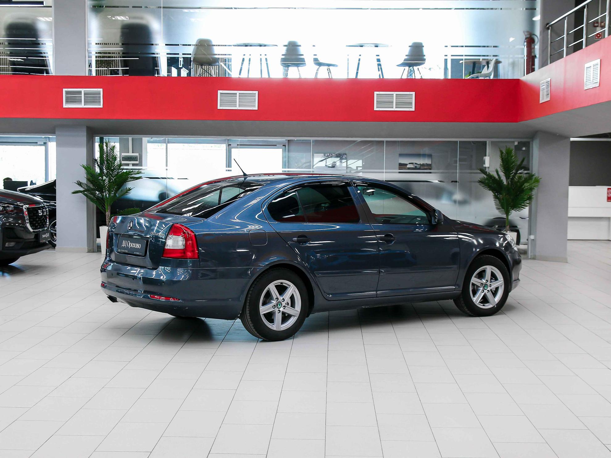 Skoda Octavia 2009, серый, ДЦ Орехово