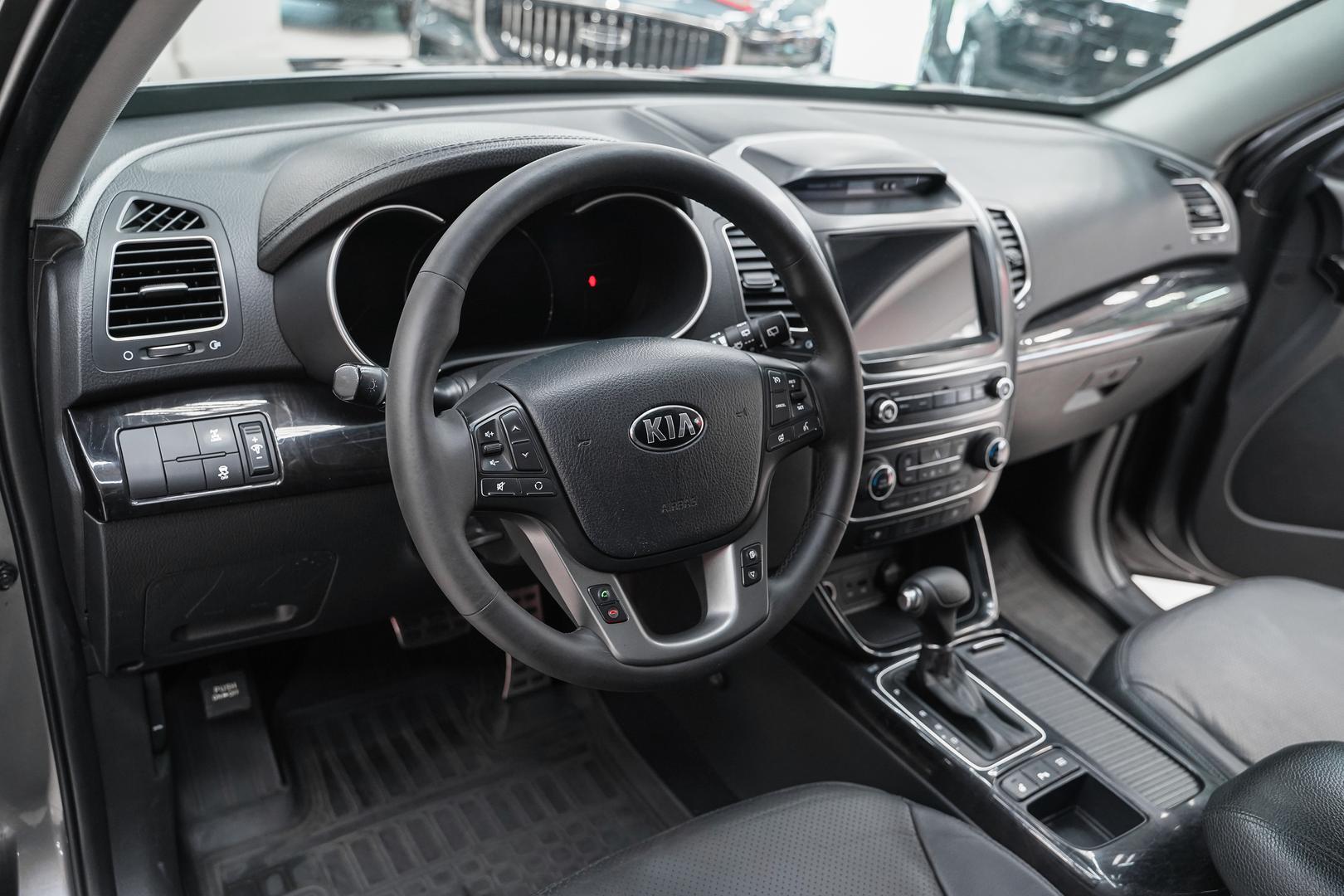 Kia Sorento 2014, серый, ДЦ Орехово