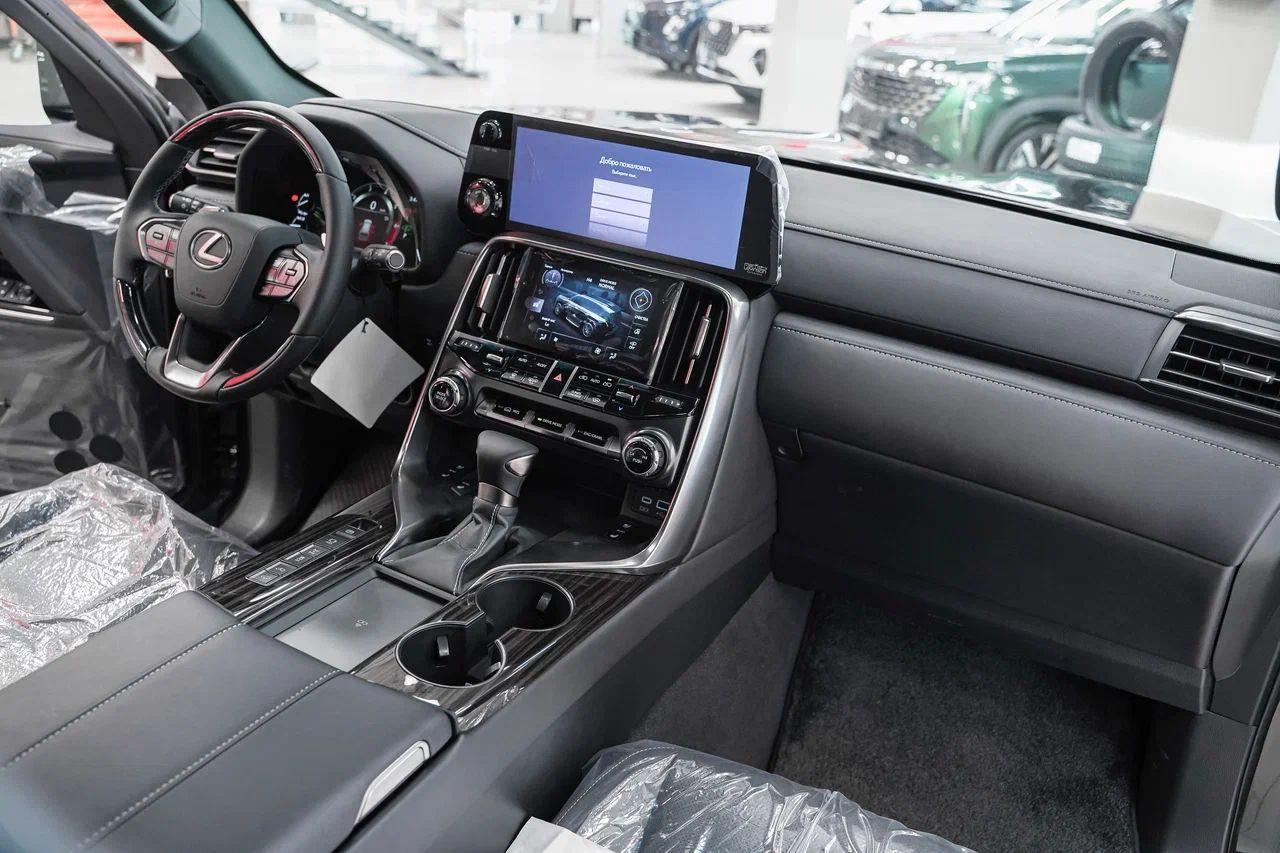 Lexus LX 2024, черный, ДЦ Орехово