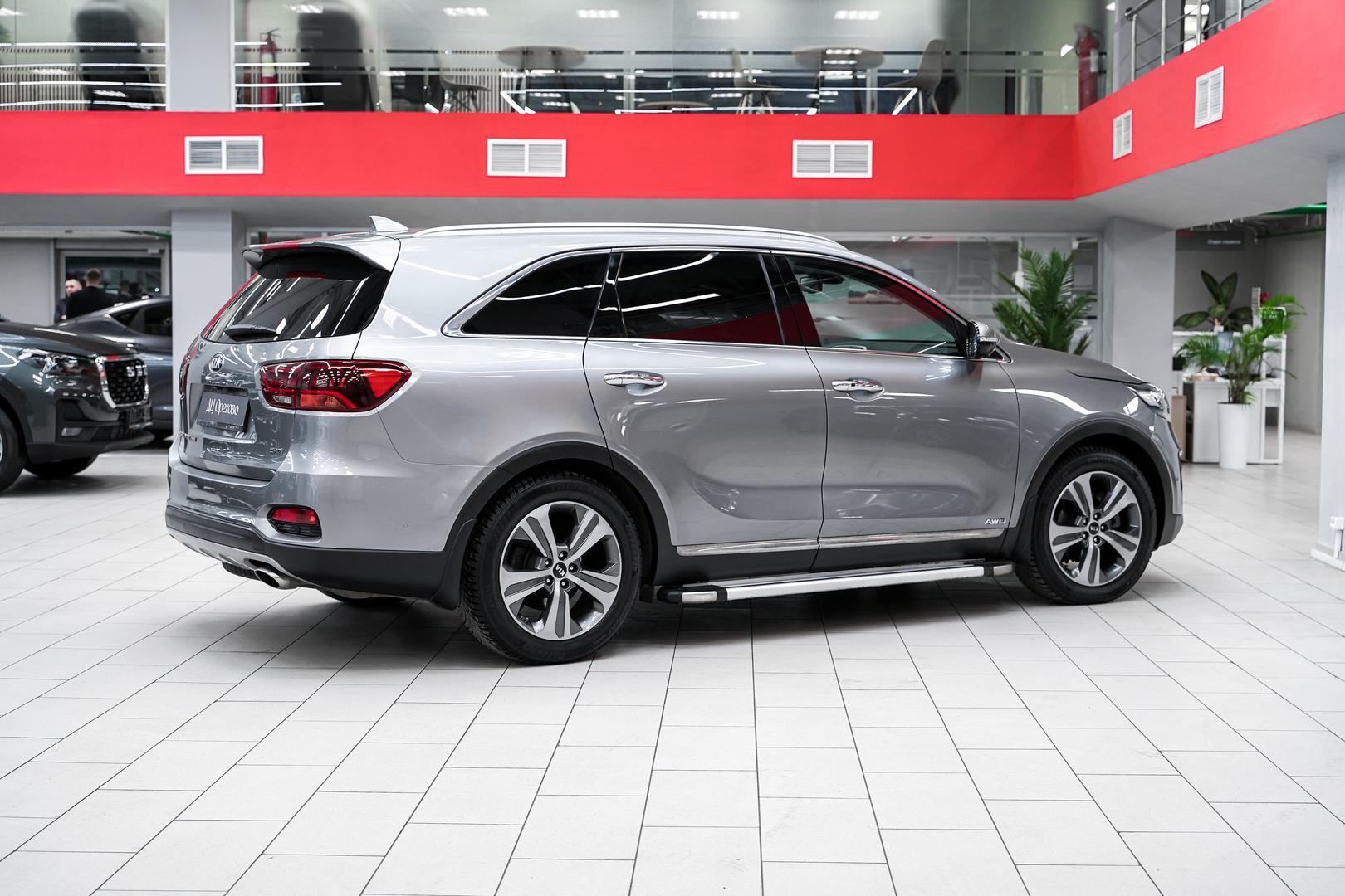 Kia Sorento 2018, серый, ДЦ Орехово