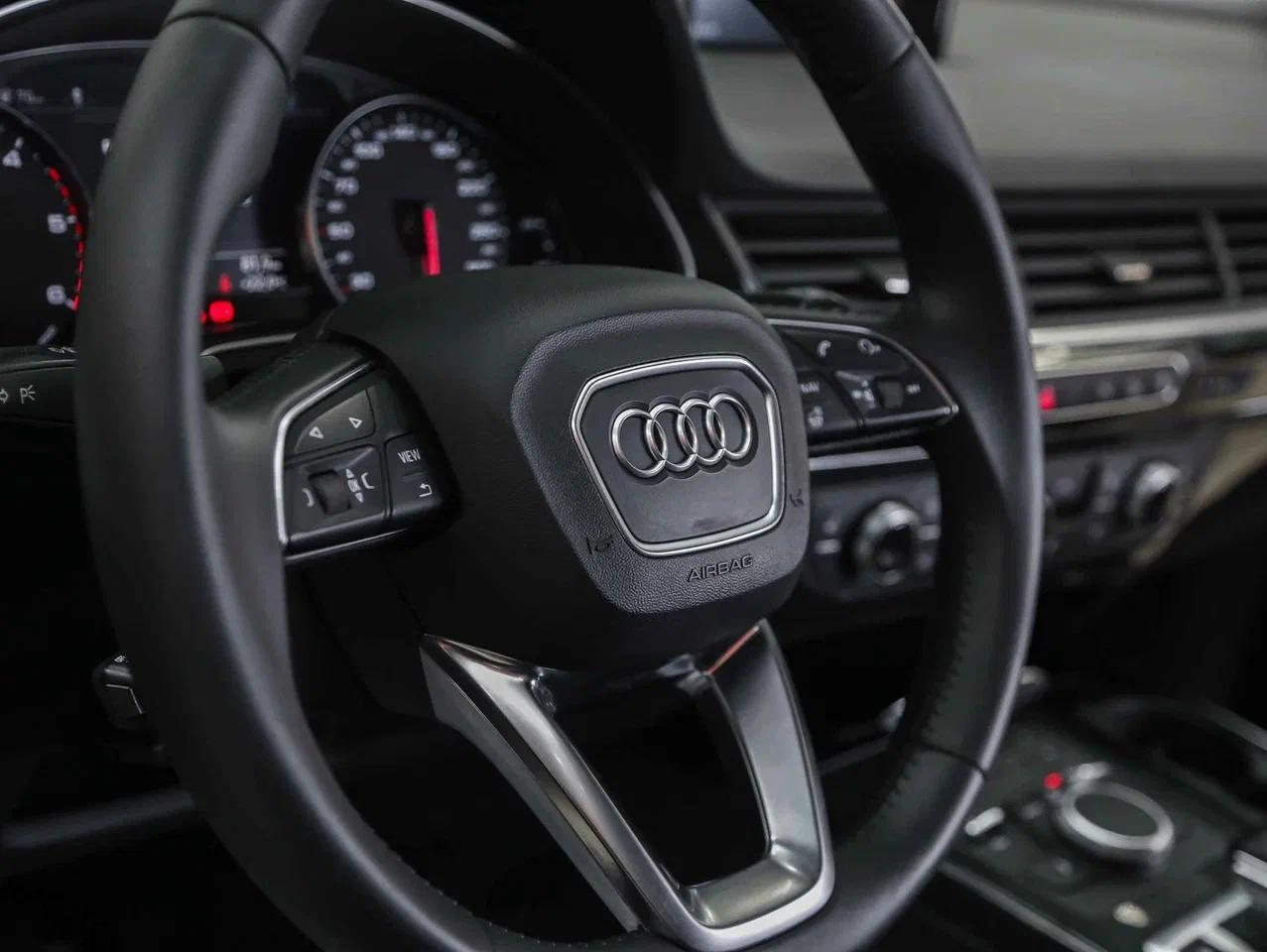 Audi Q7 2016, черный, ДЦ Орехово