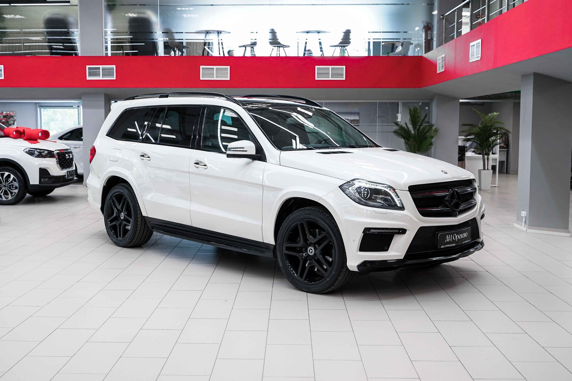 Mercedes-Benz GL-Класс 2015, белый, ДЦ Орехово
